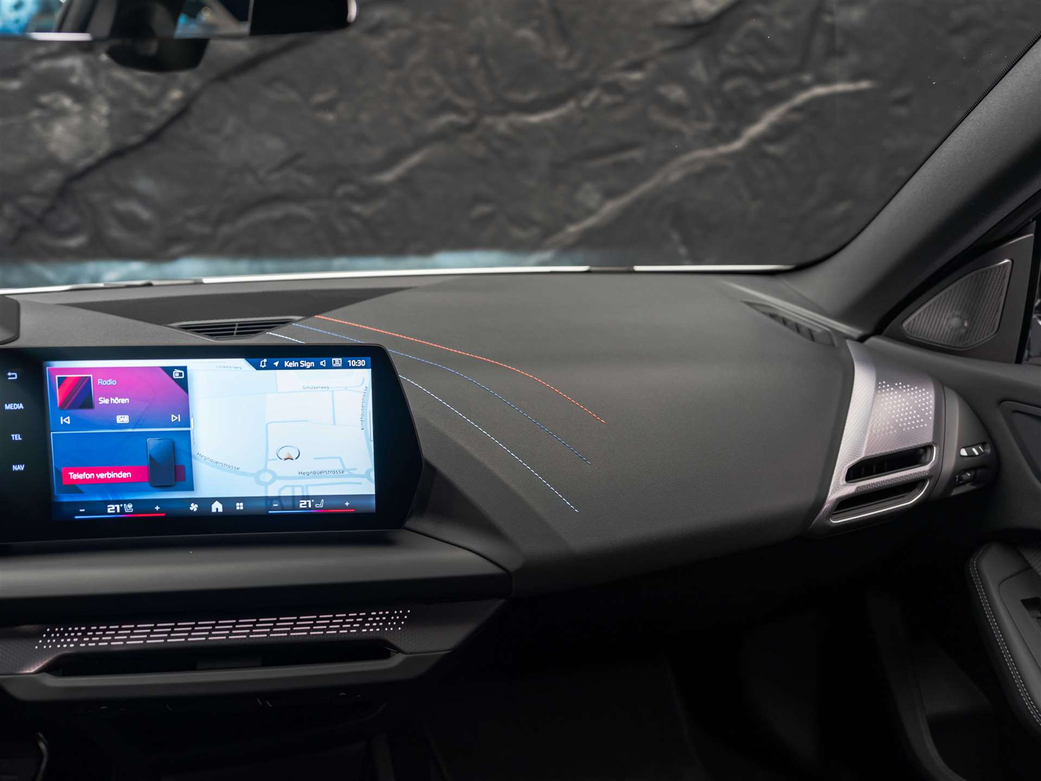 listing desktop thumbnail image 34