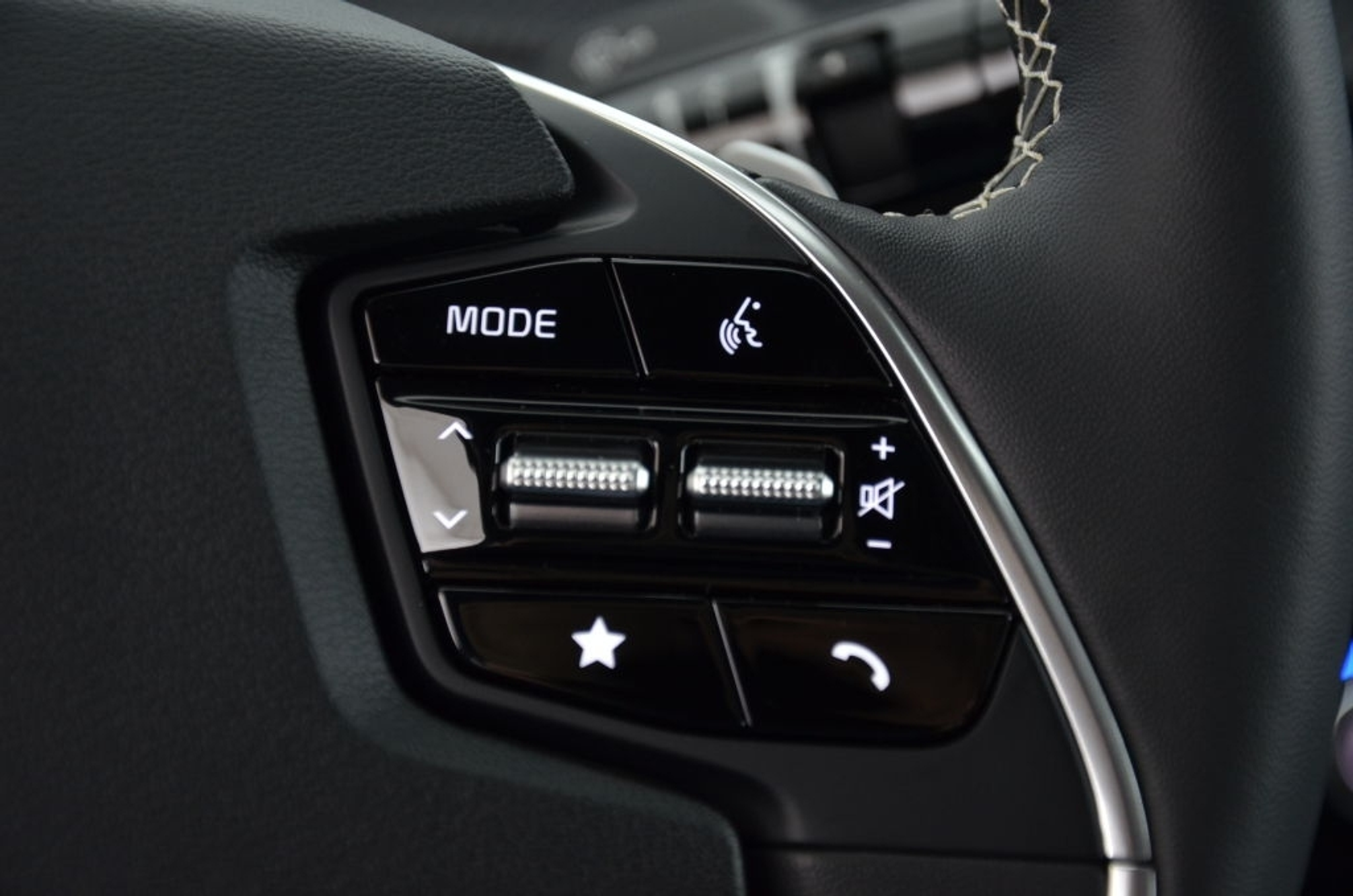 listing desktop thumbnail image 22