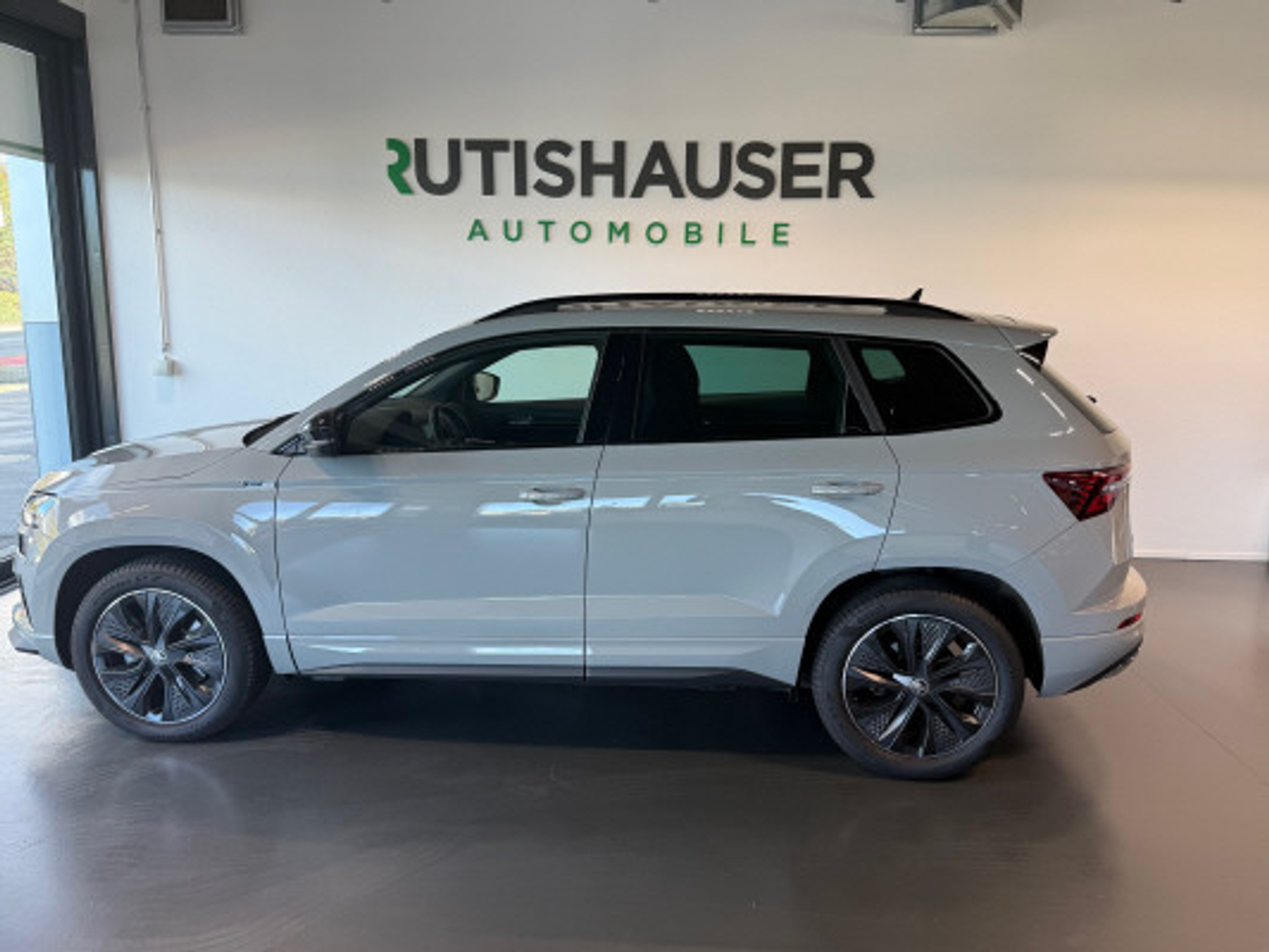 listing desktop thumbnail image 0