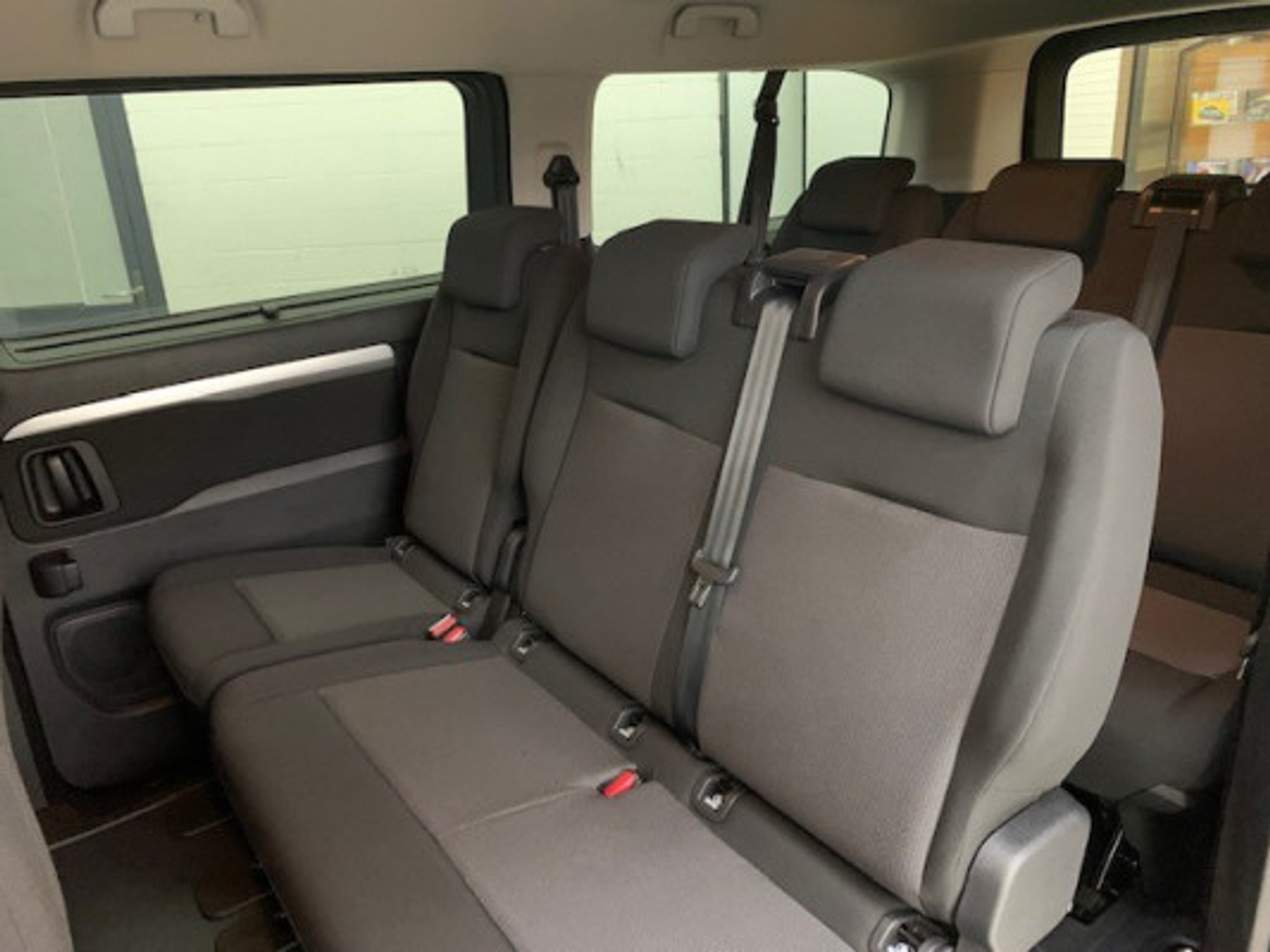 listing desktop thumbnail image 7