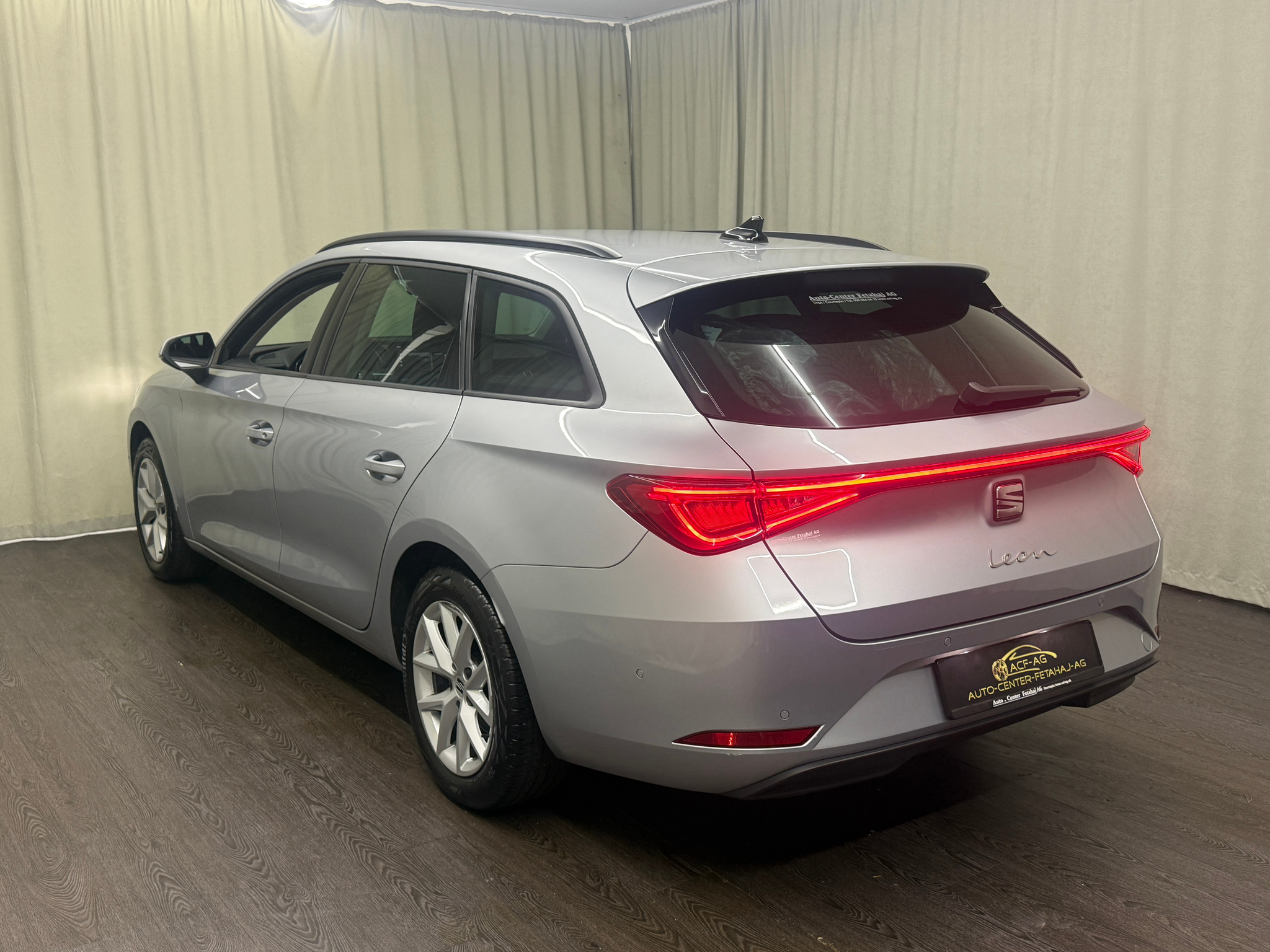 listing desktop thumbnail image 5