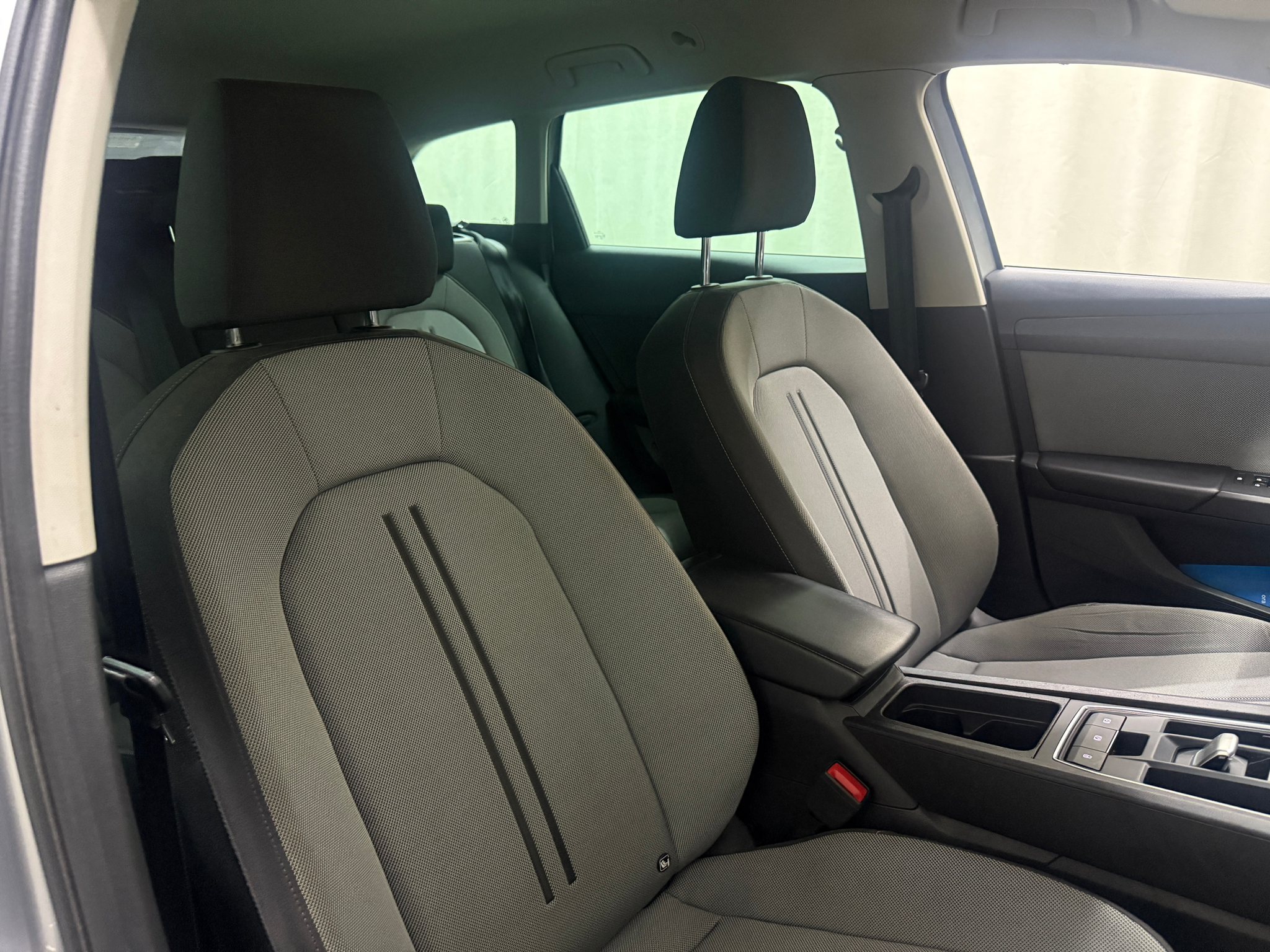 listing desktop thumbnail image 14