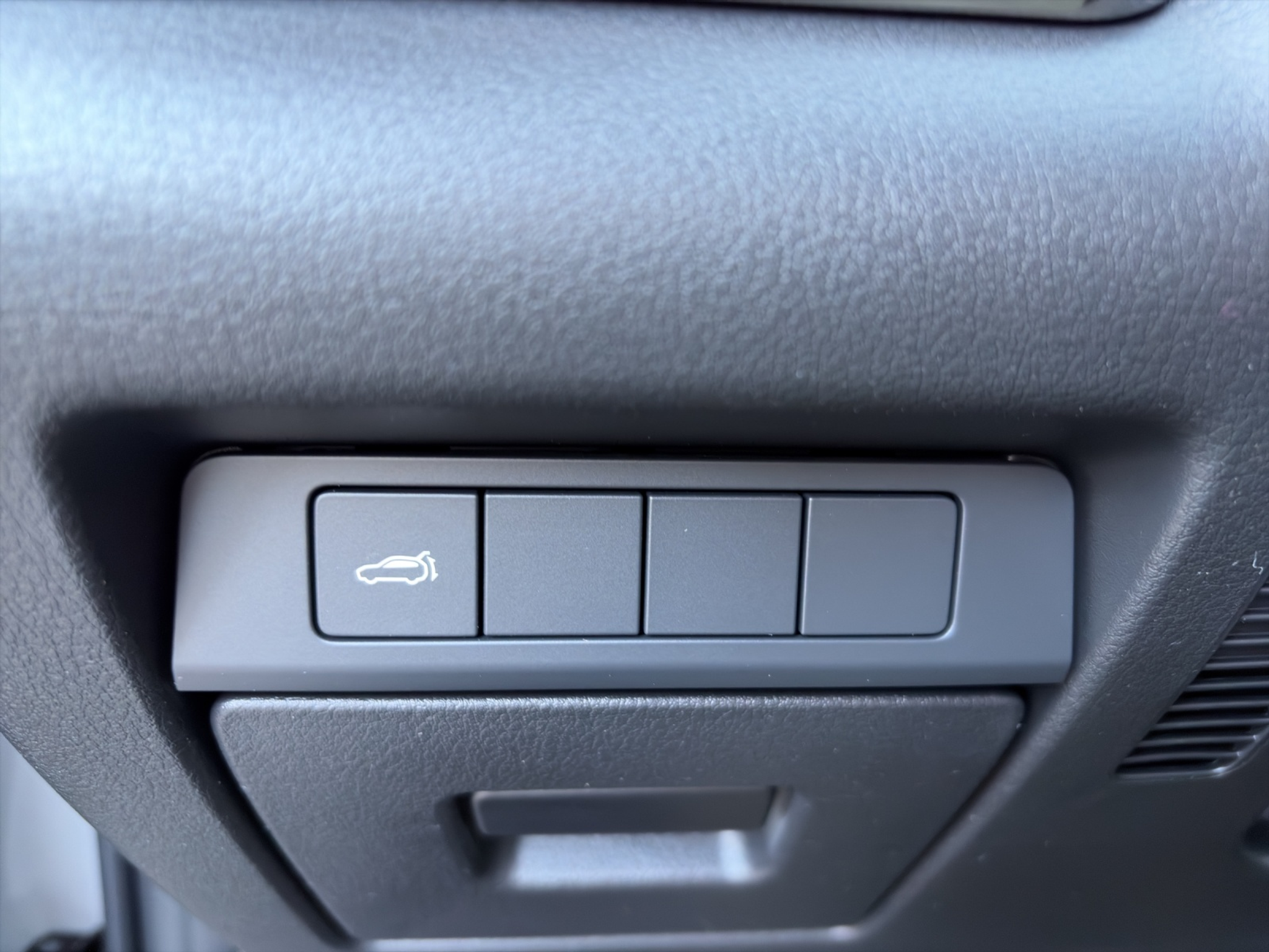 listing desktop thumbnail image 17