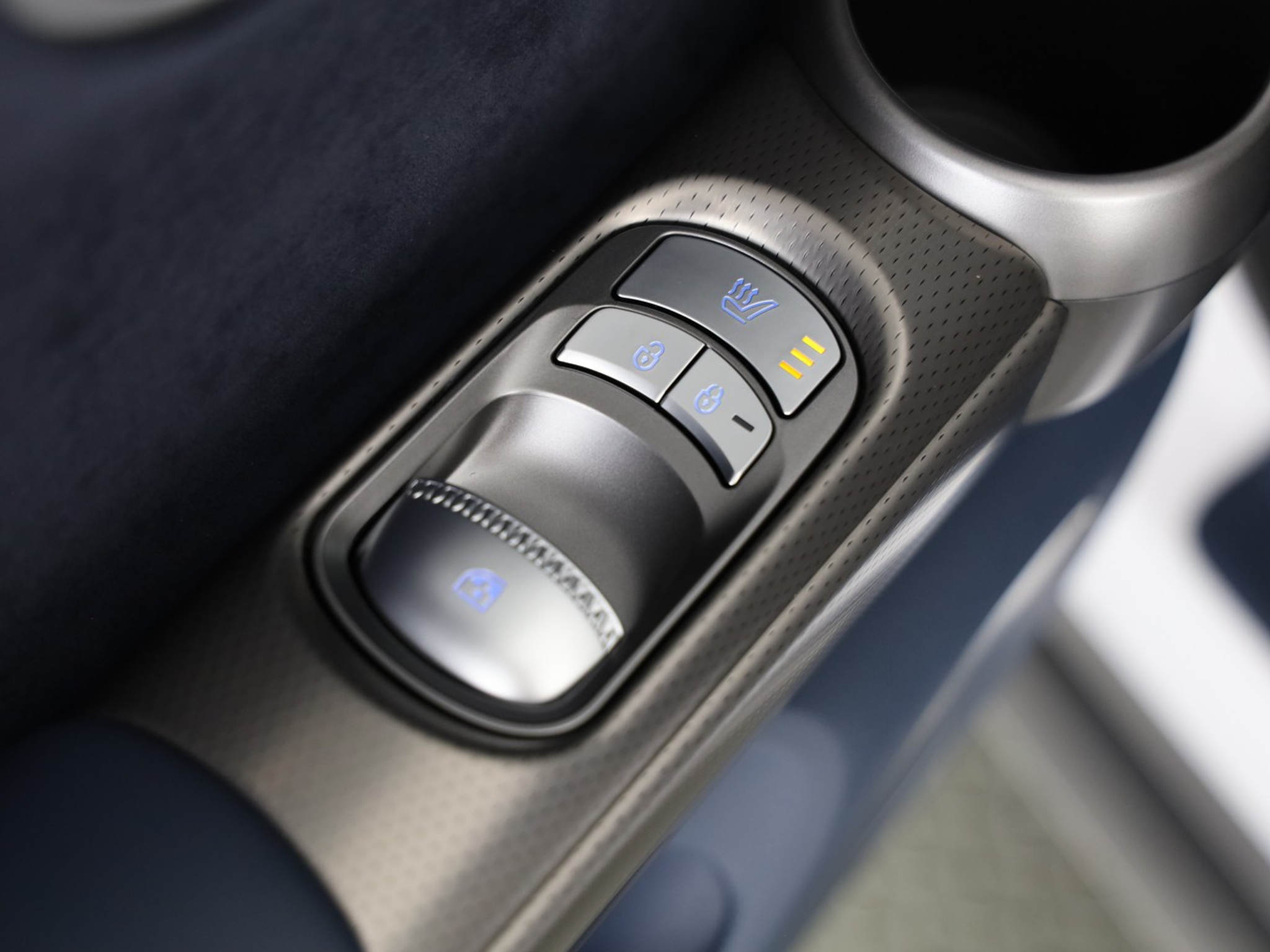 listing desktop thumbnail image 15