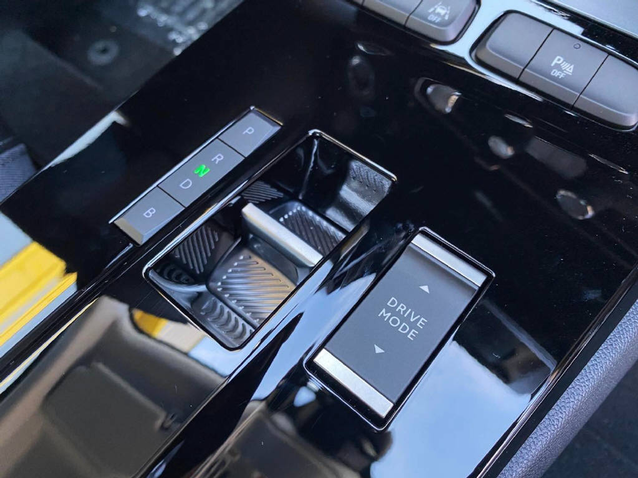 listing desktop thumbnail image 9