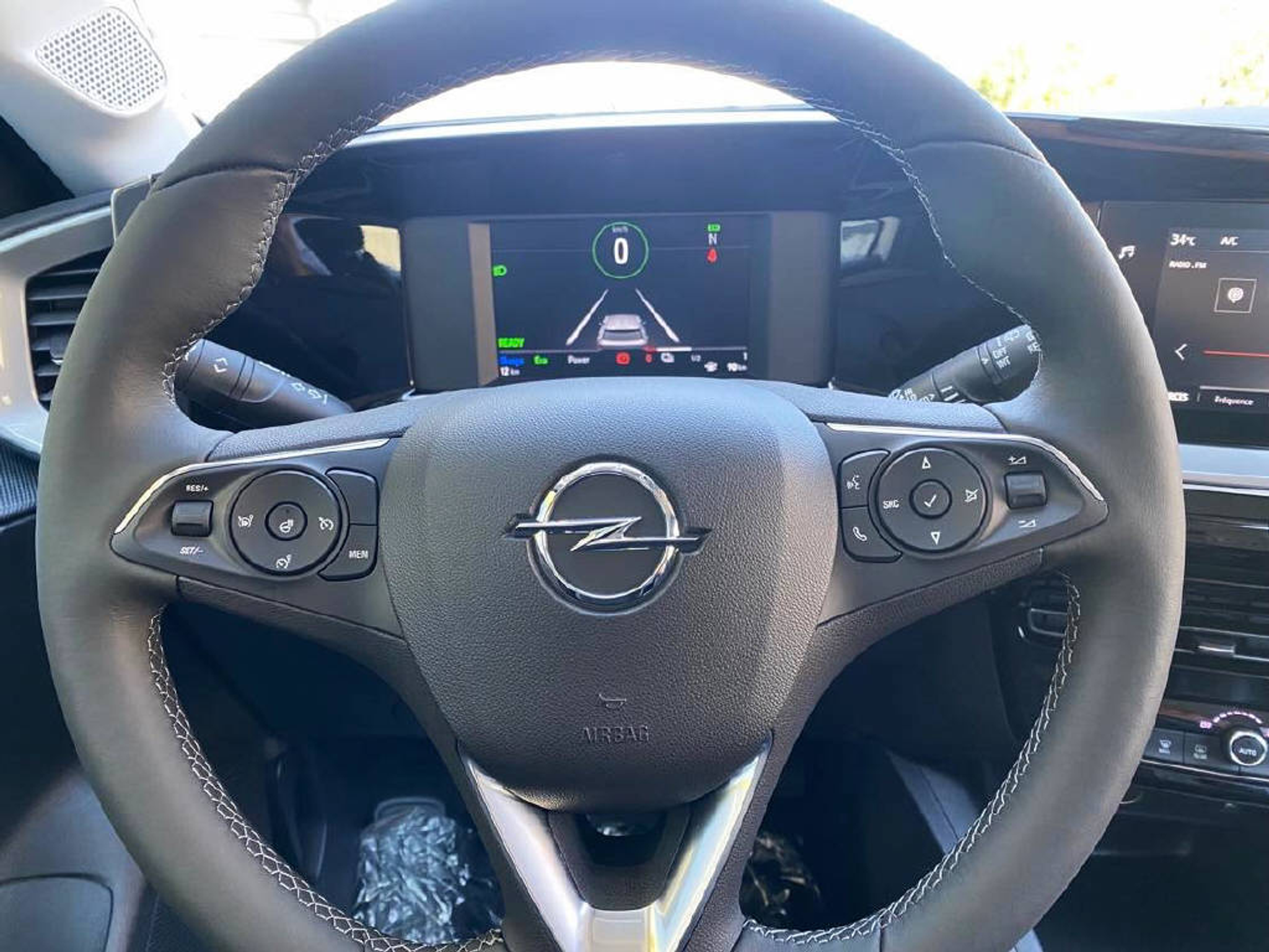 listing desktop thumbnail image 8