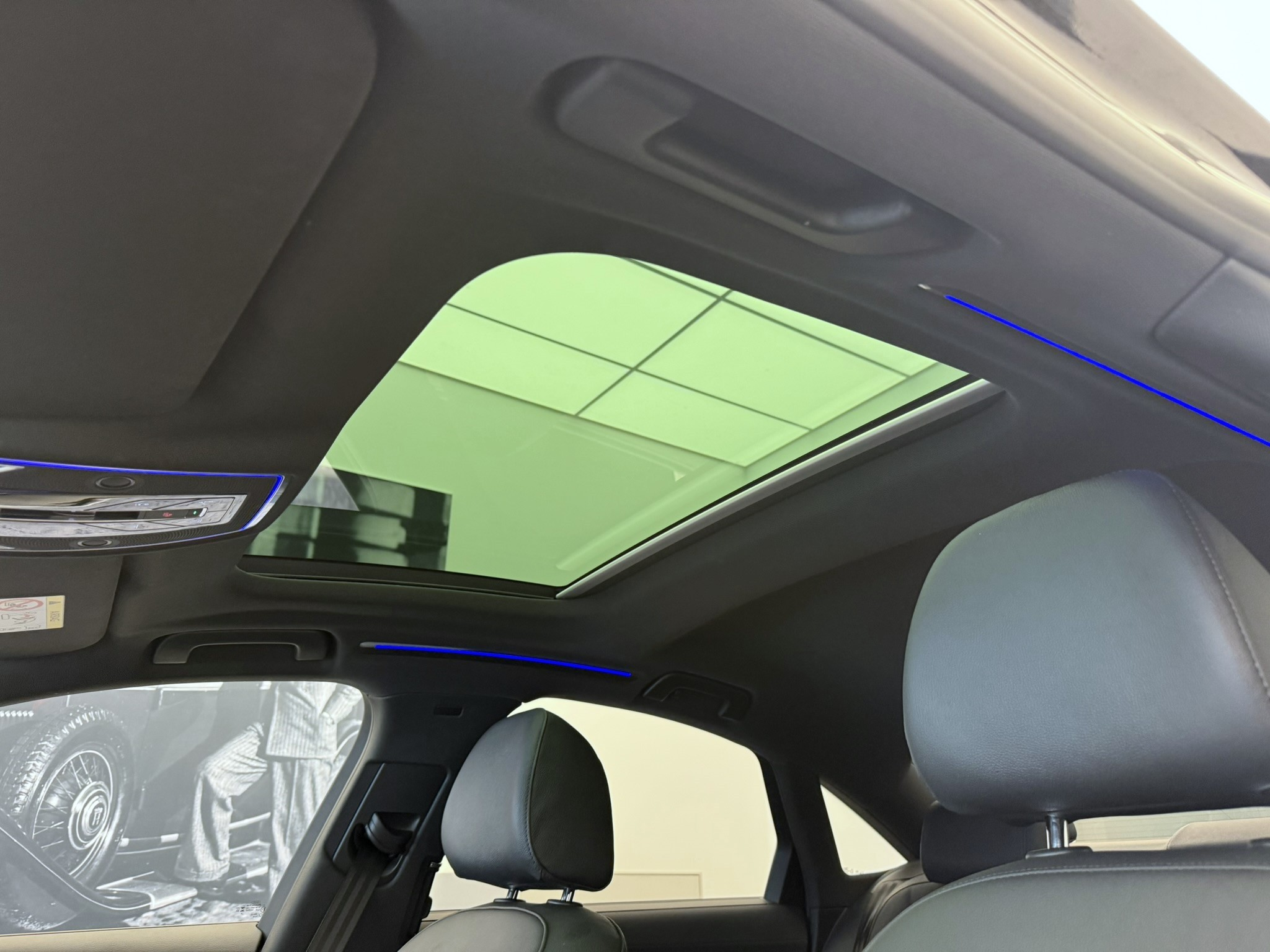 listing desktop thumbnail image 19