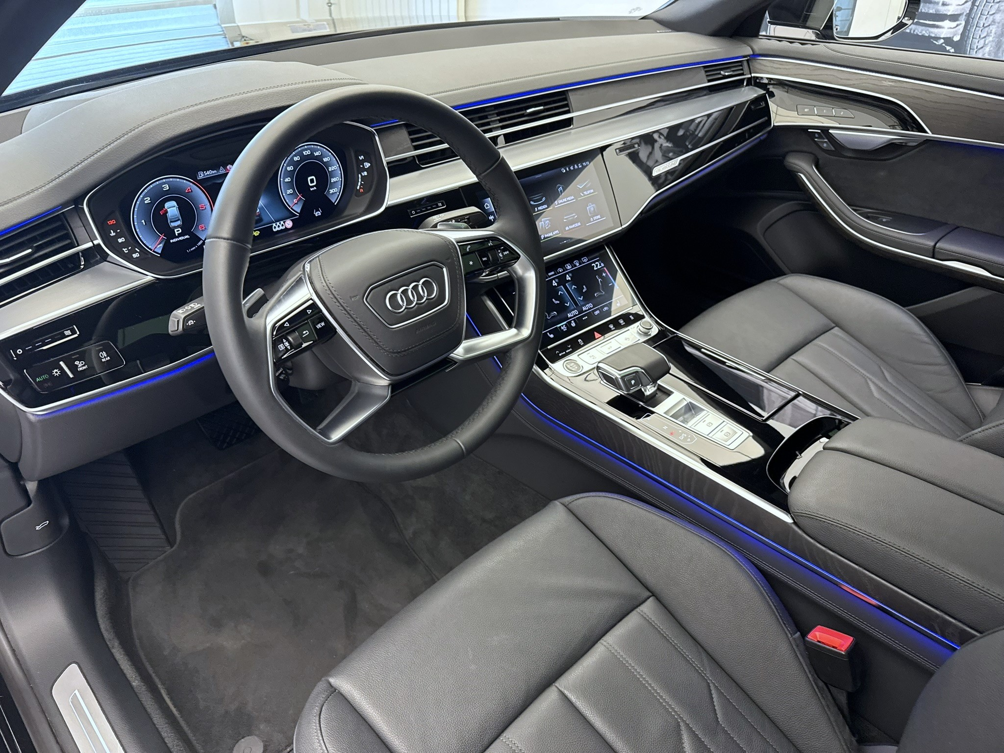 listing desktop thumbnail image 6