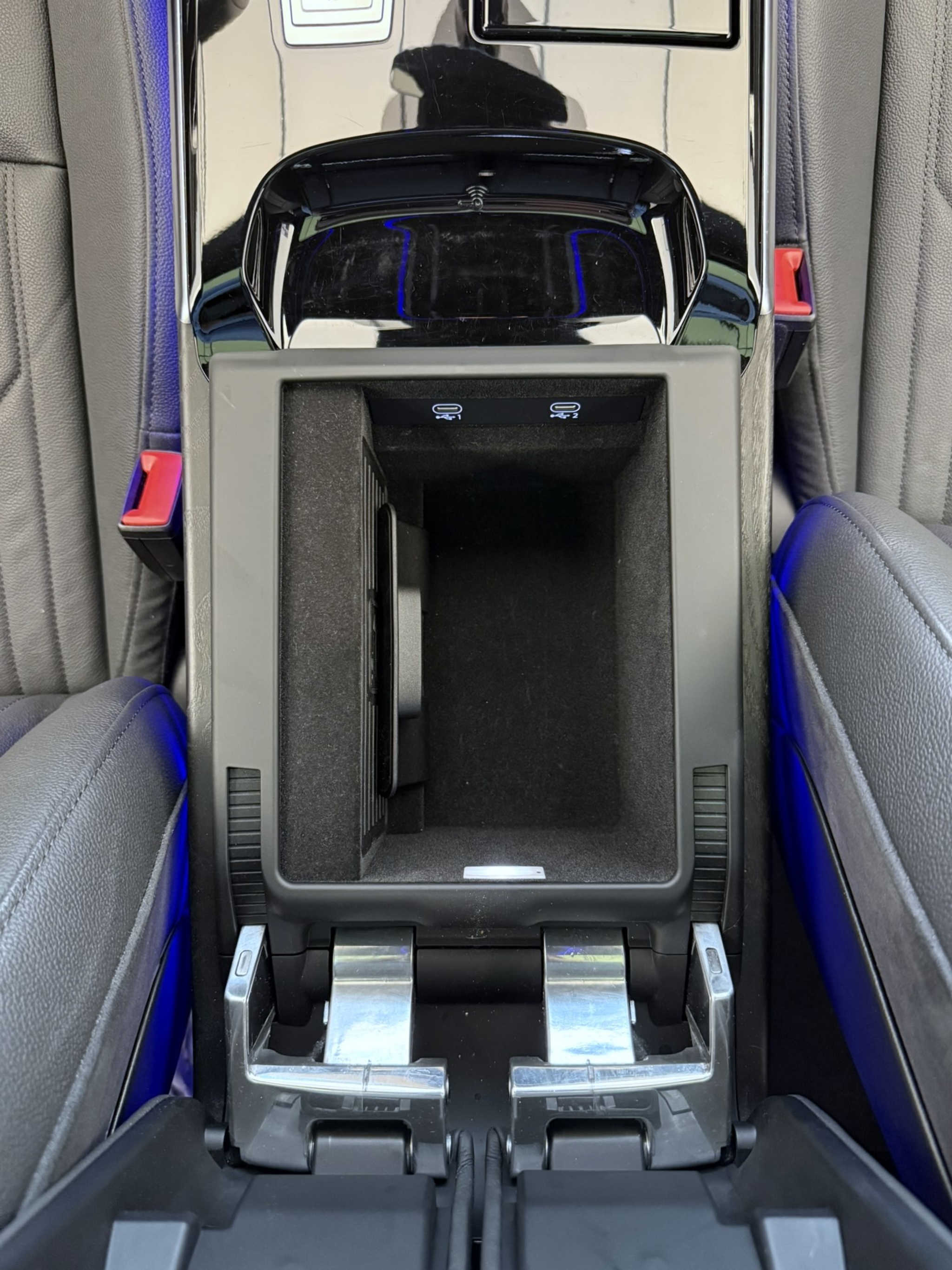 listing desktop thumbnail image 11