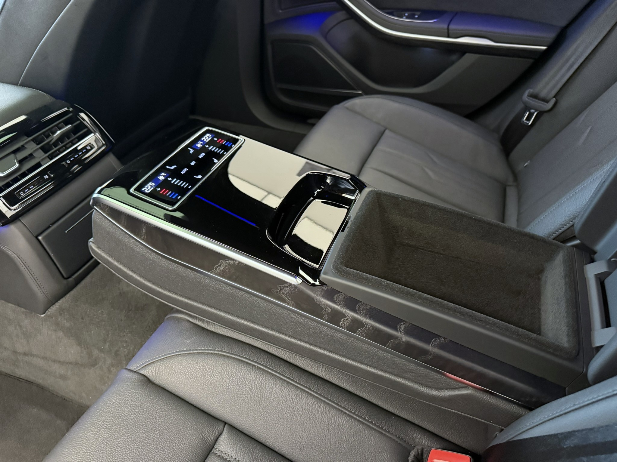 listing desktop thumbnail image 23