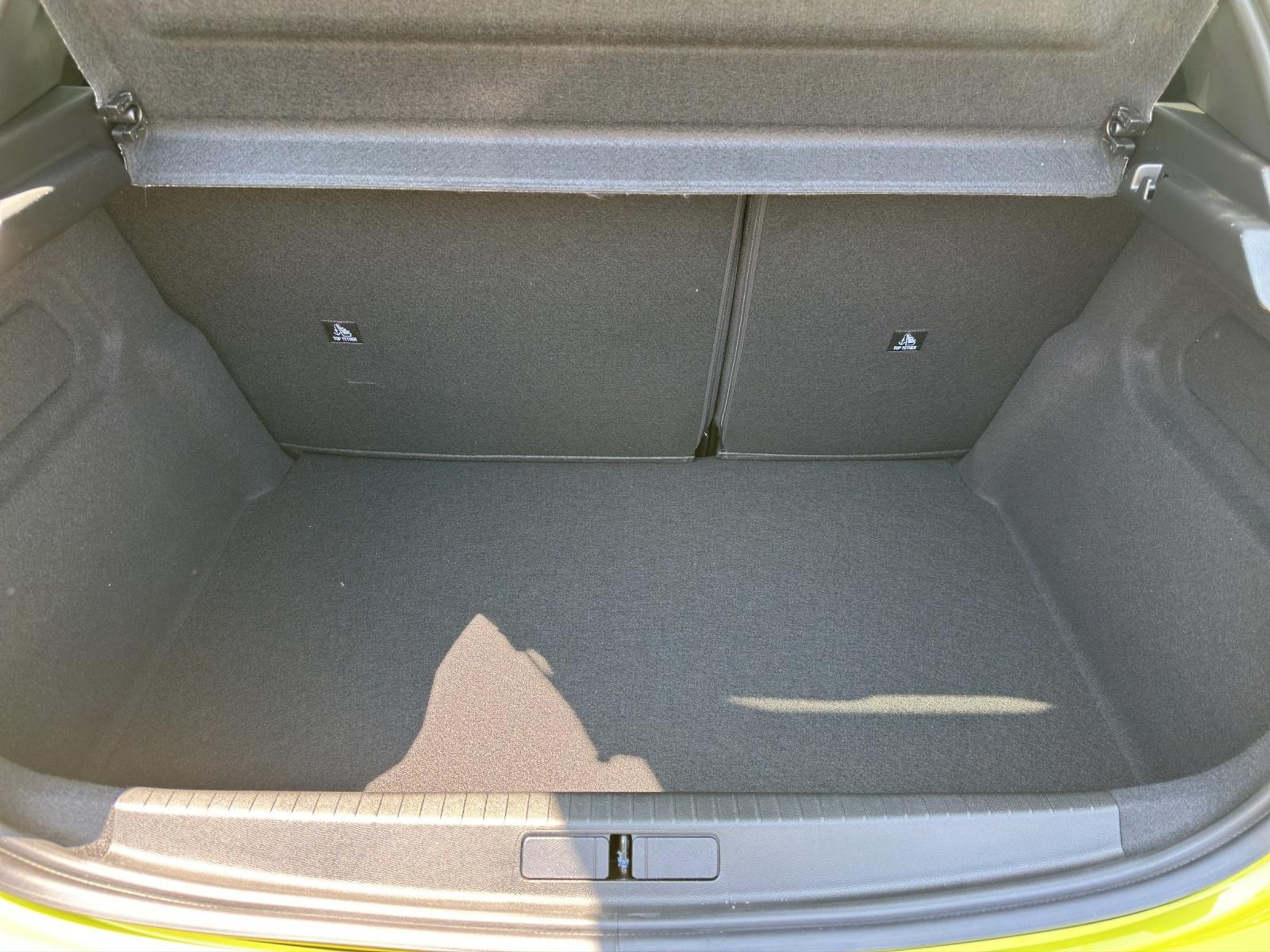 listing desktop thumbnail image 18