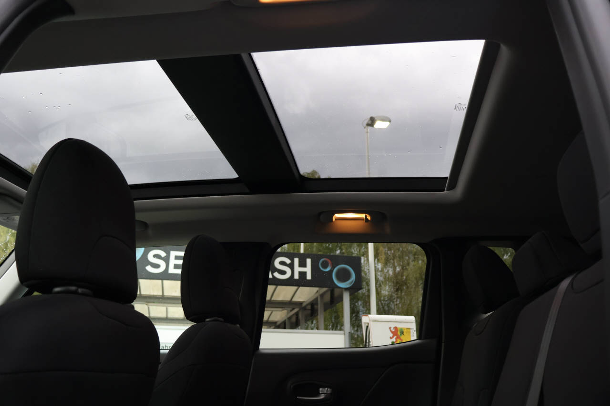 listing desktop thumbnail image 12