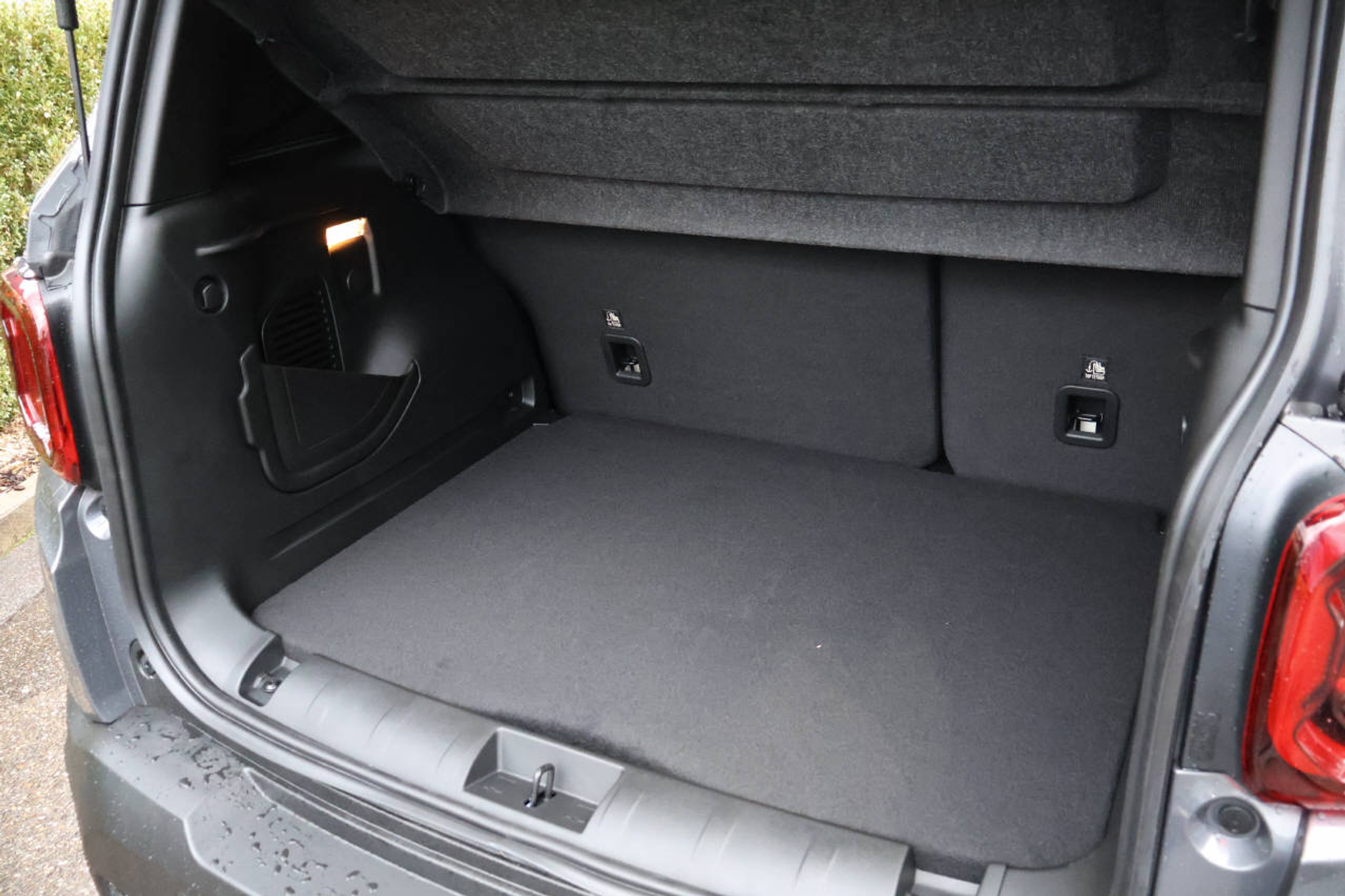 listing desktop thumbnail image 13