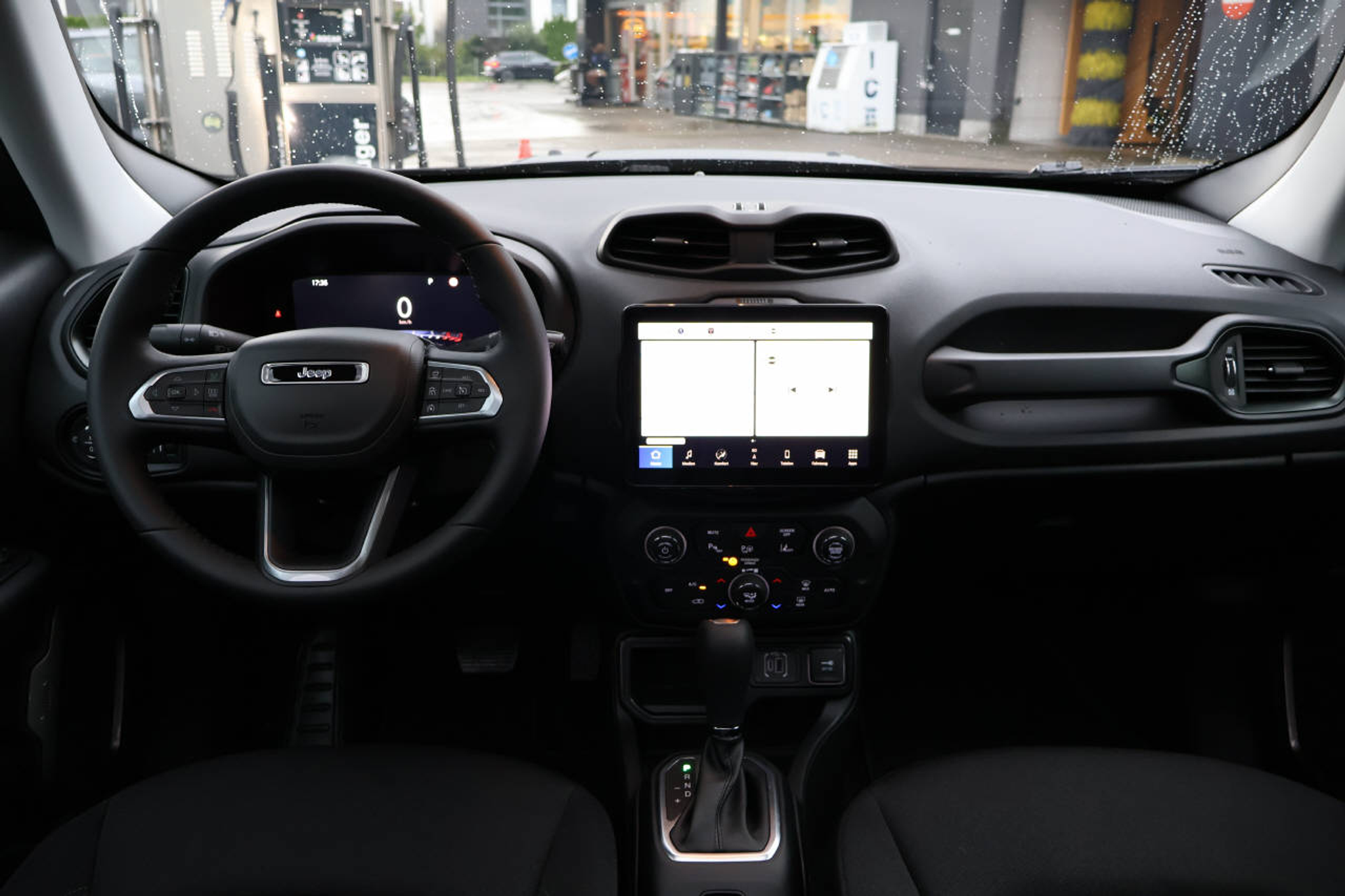 listing desktop thumbnail image 10