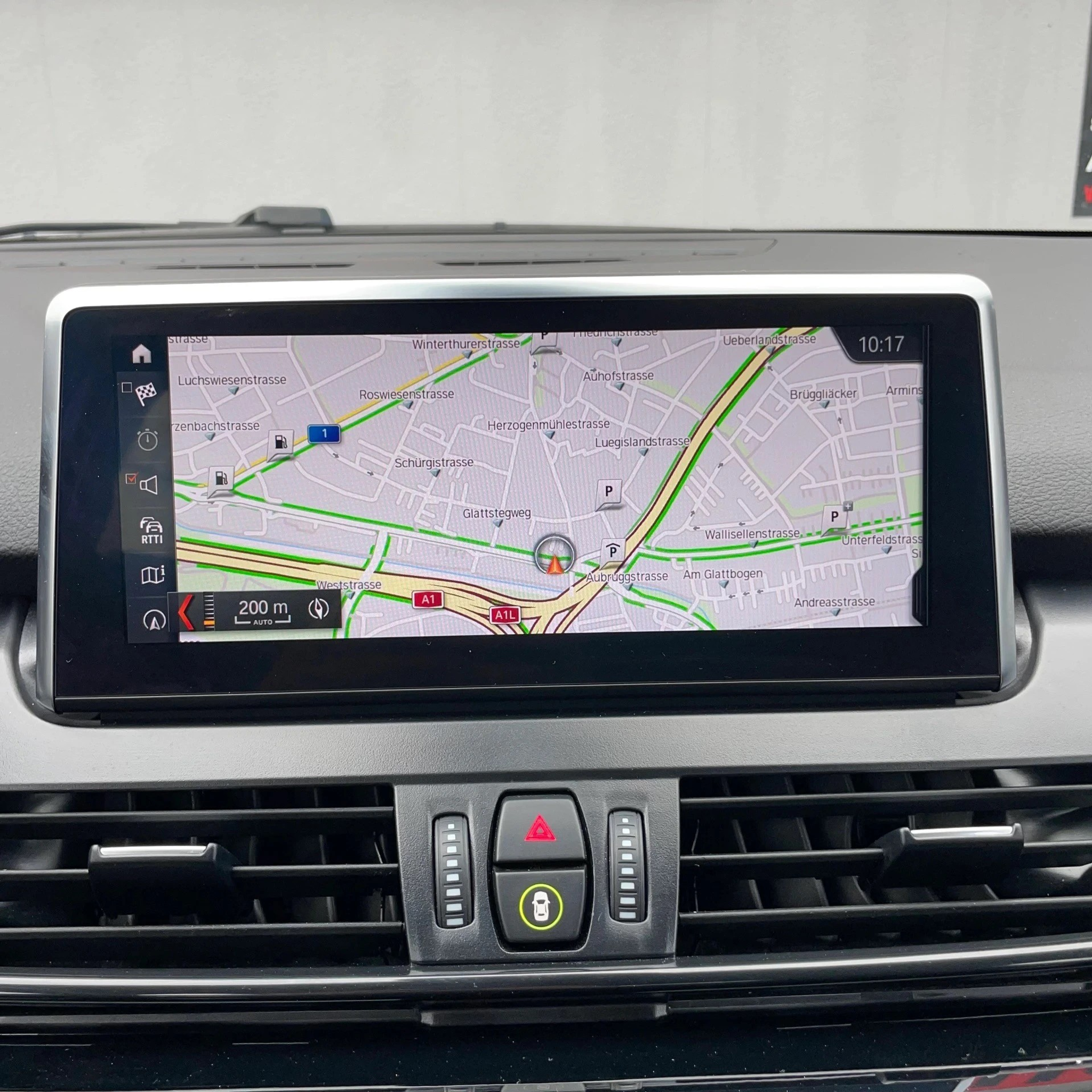 listing desktop thumbnail image 17