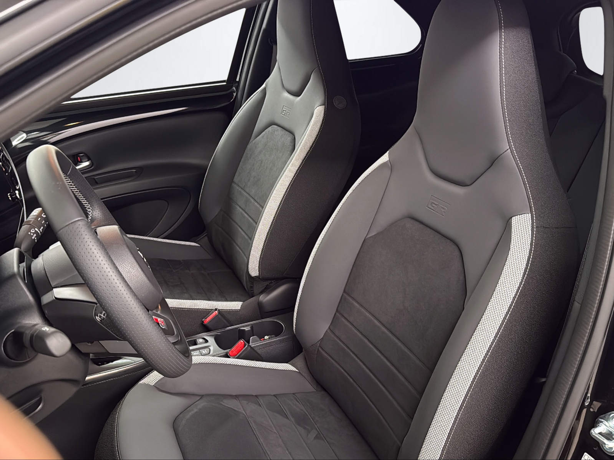 listing desktop thumbnail image 14