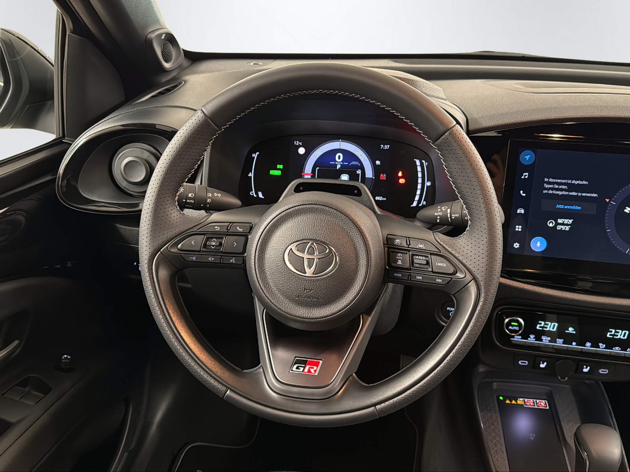 listing desktop thumbnail image 12