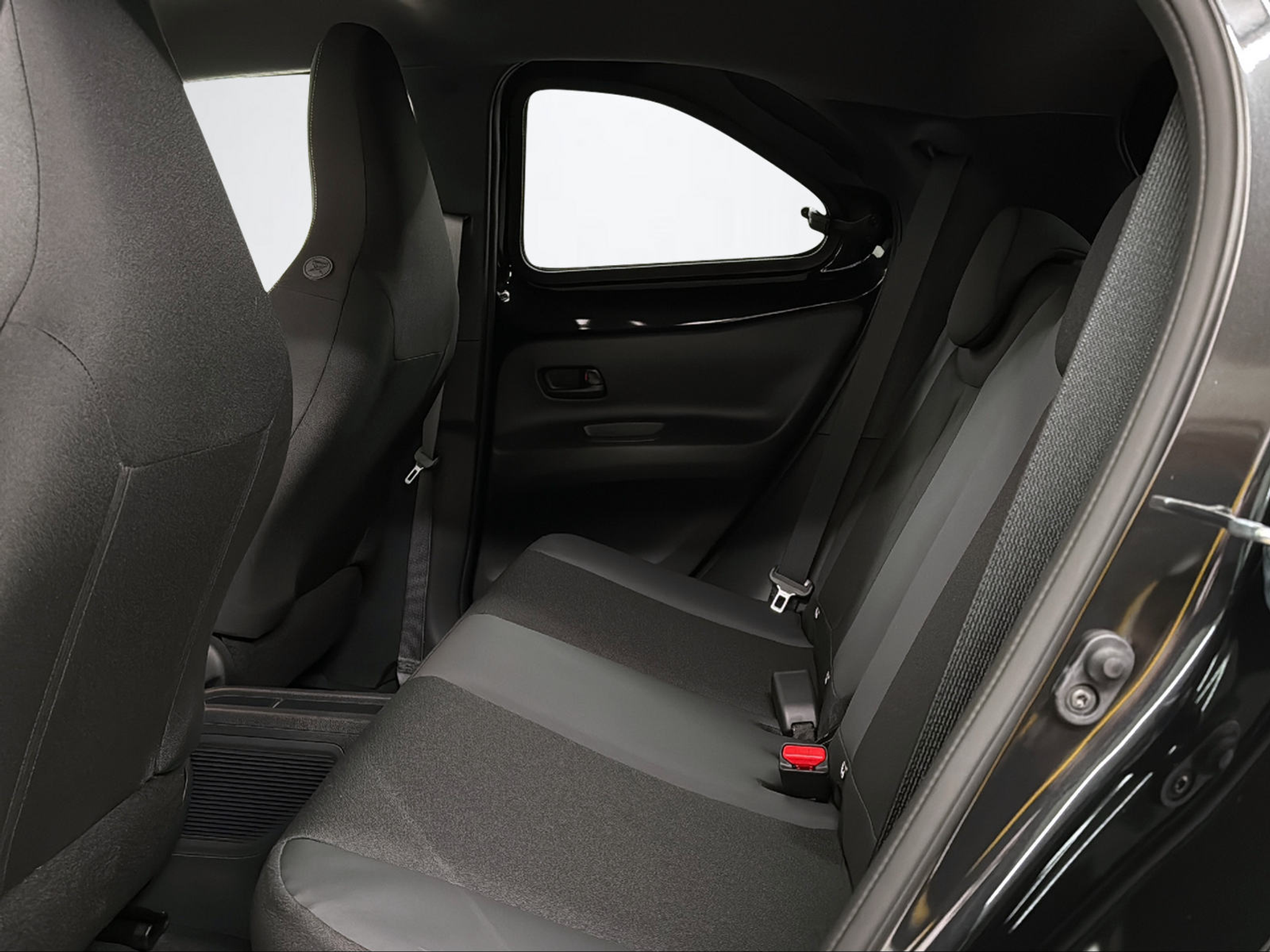 listing desktop thumbnail image 10