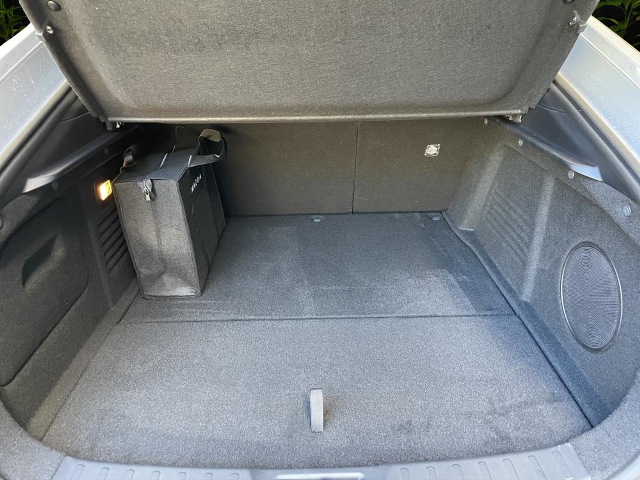 listing desktop thumbnail image 14