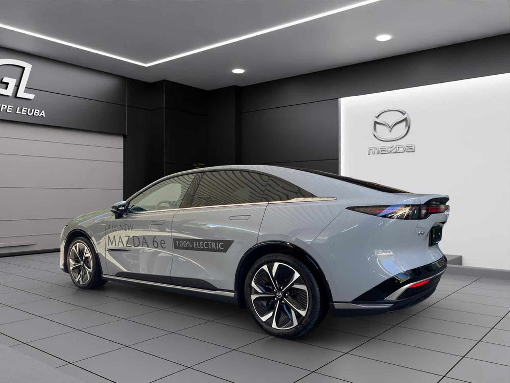 listing desktop thumbnail image 3