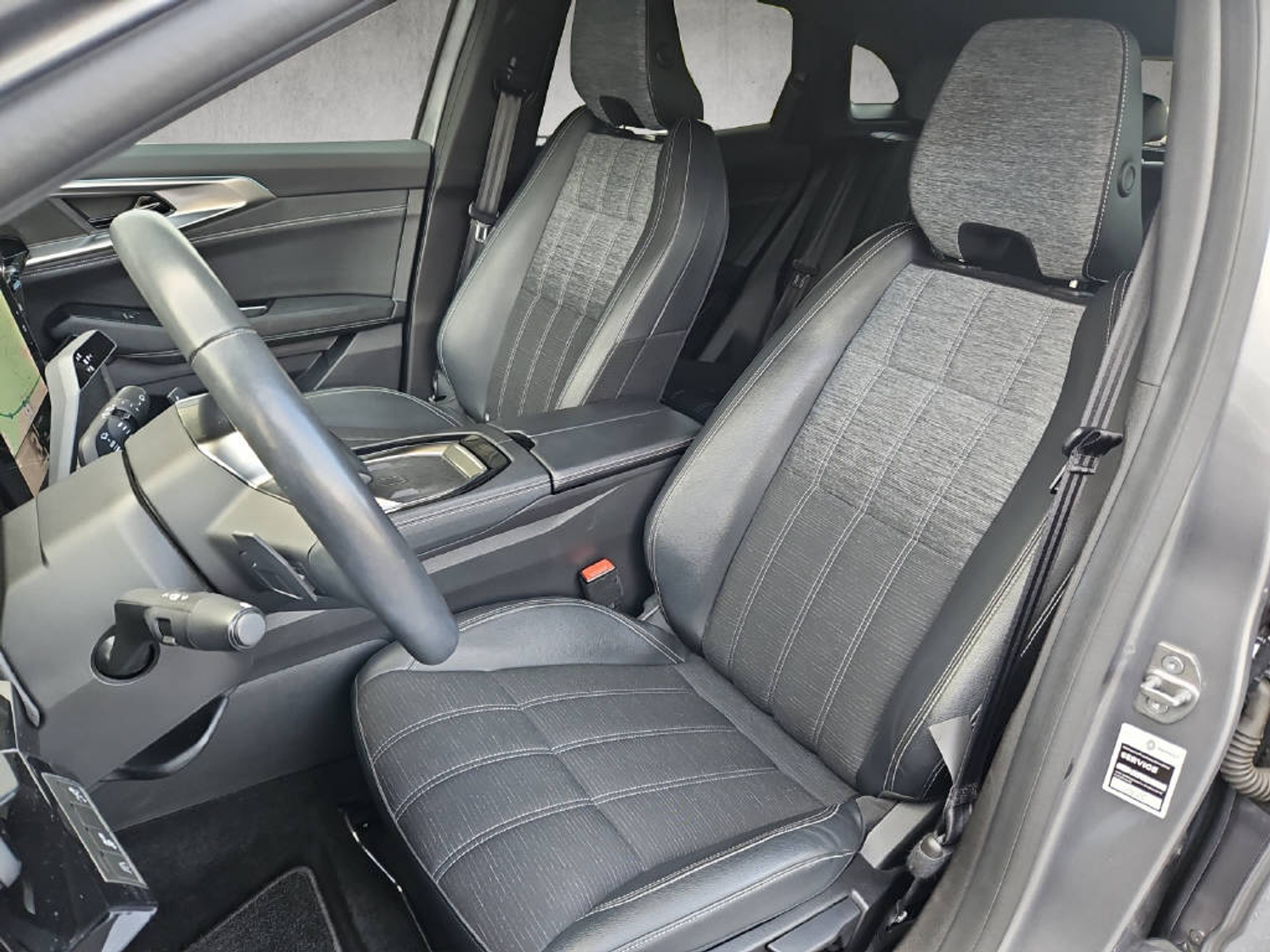 listing desktop thumbnail image 4