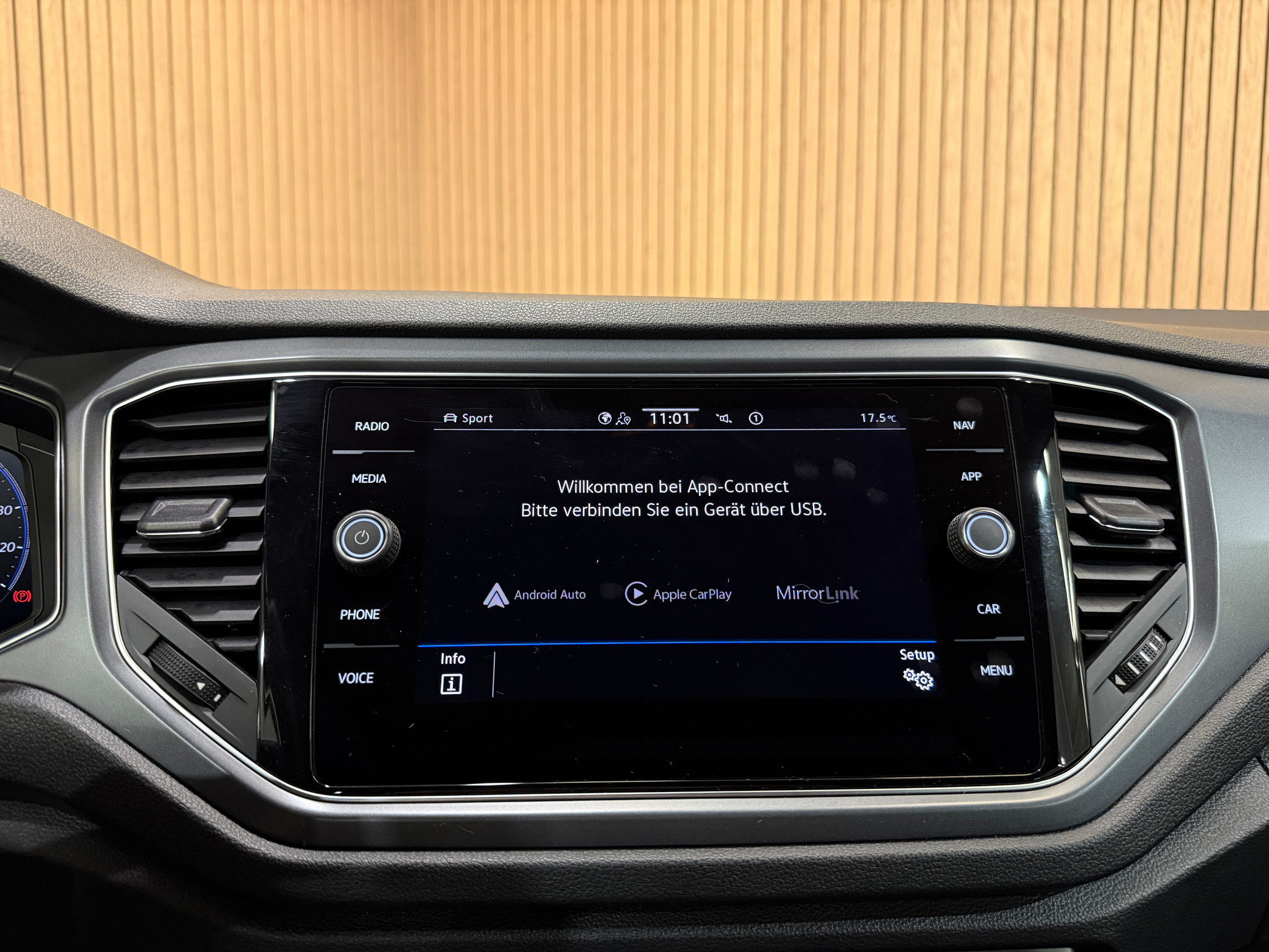 listing desktop thumbnail image 13