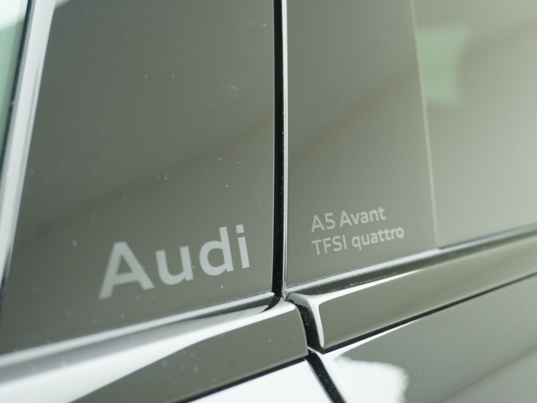 listing desktop thumbnail image 7