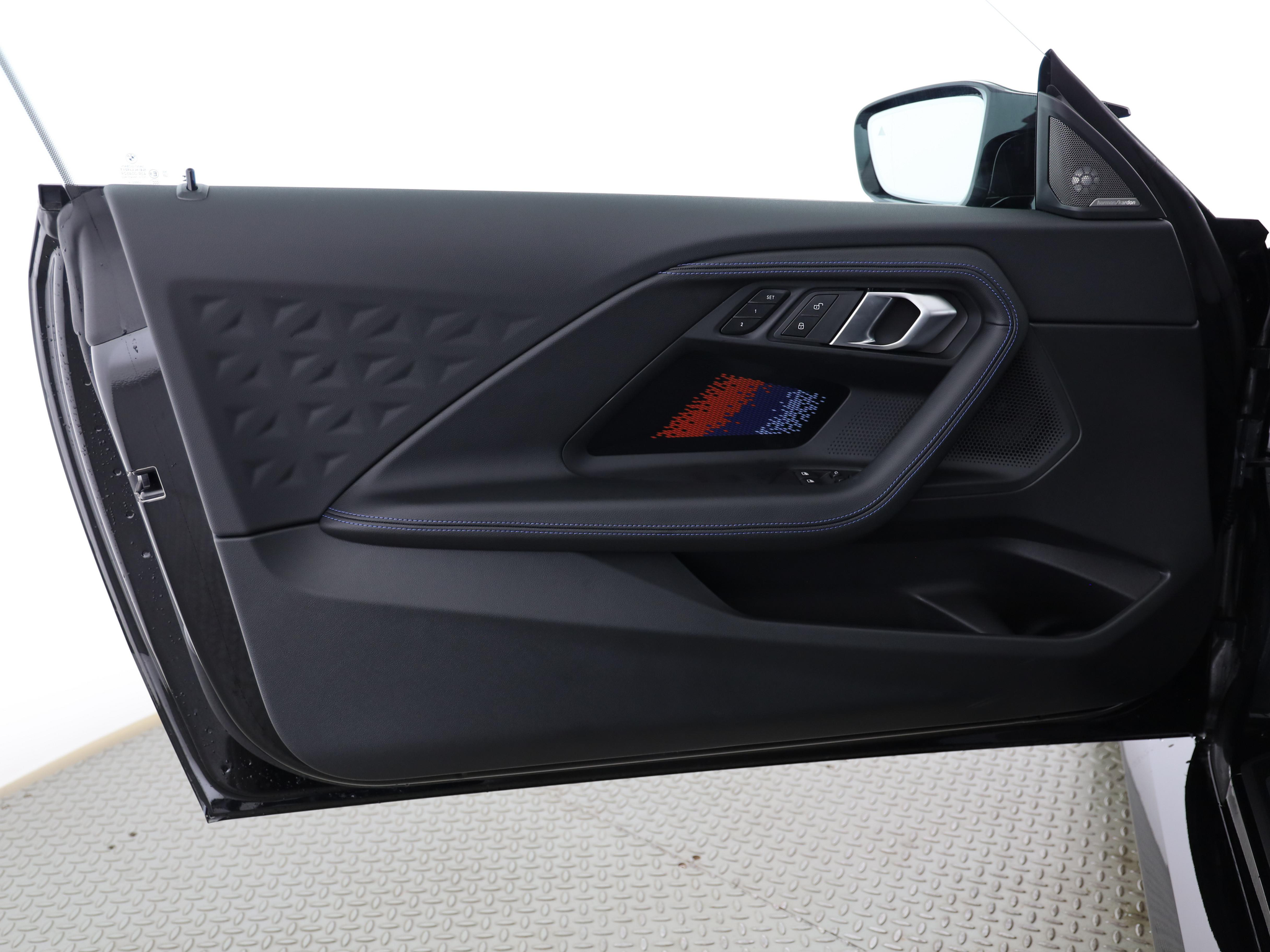 listing desktop thumbnail image 11