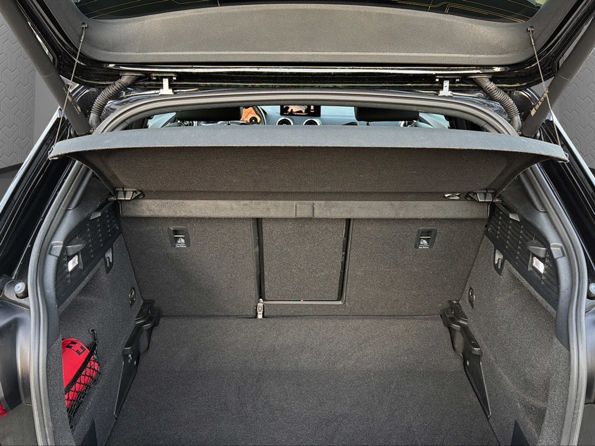 listing desktop thumbnail image 9