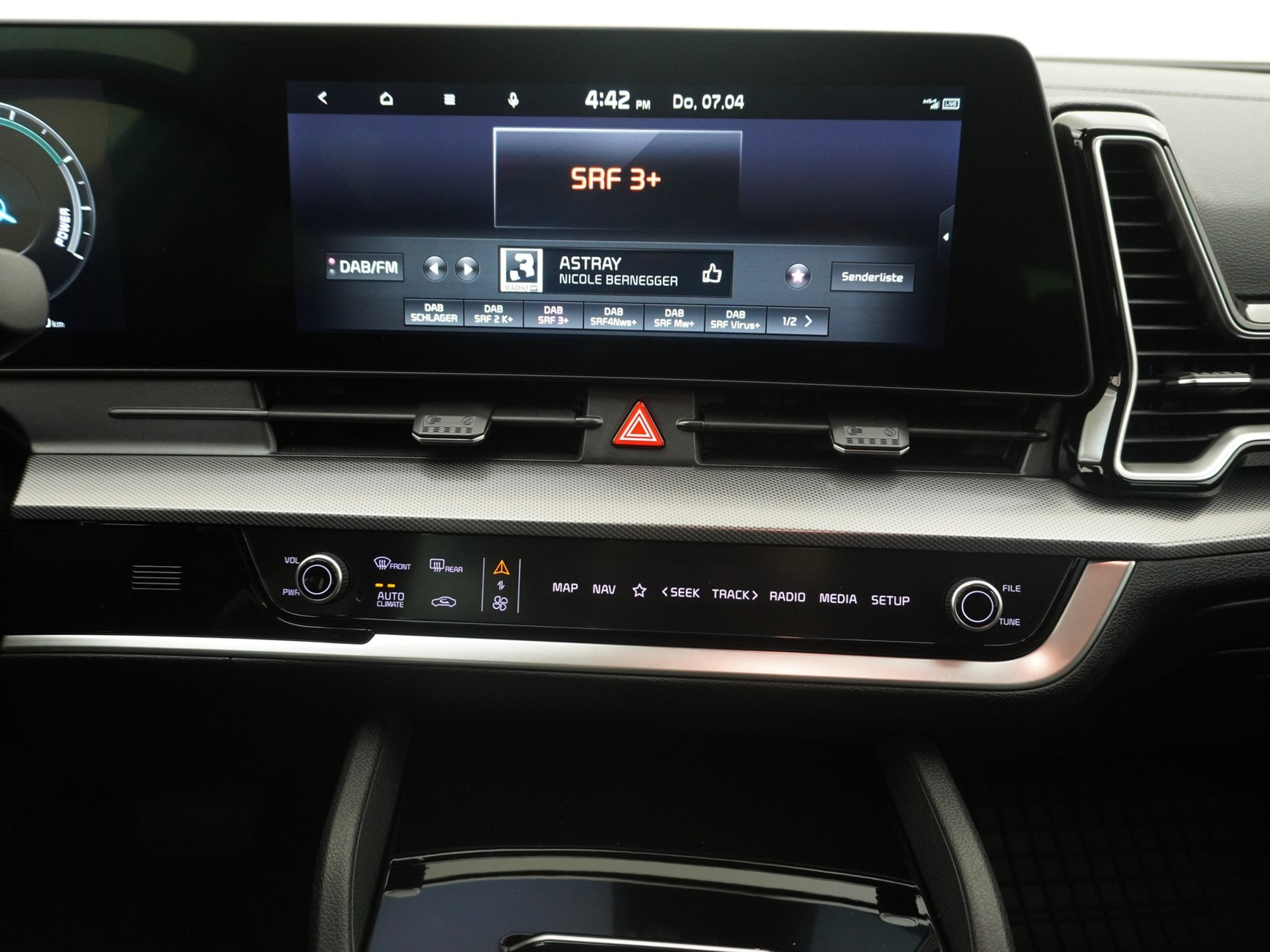 listing desktop thumbnail image 22