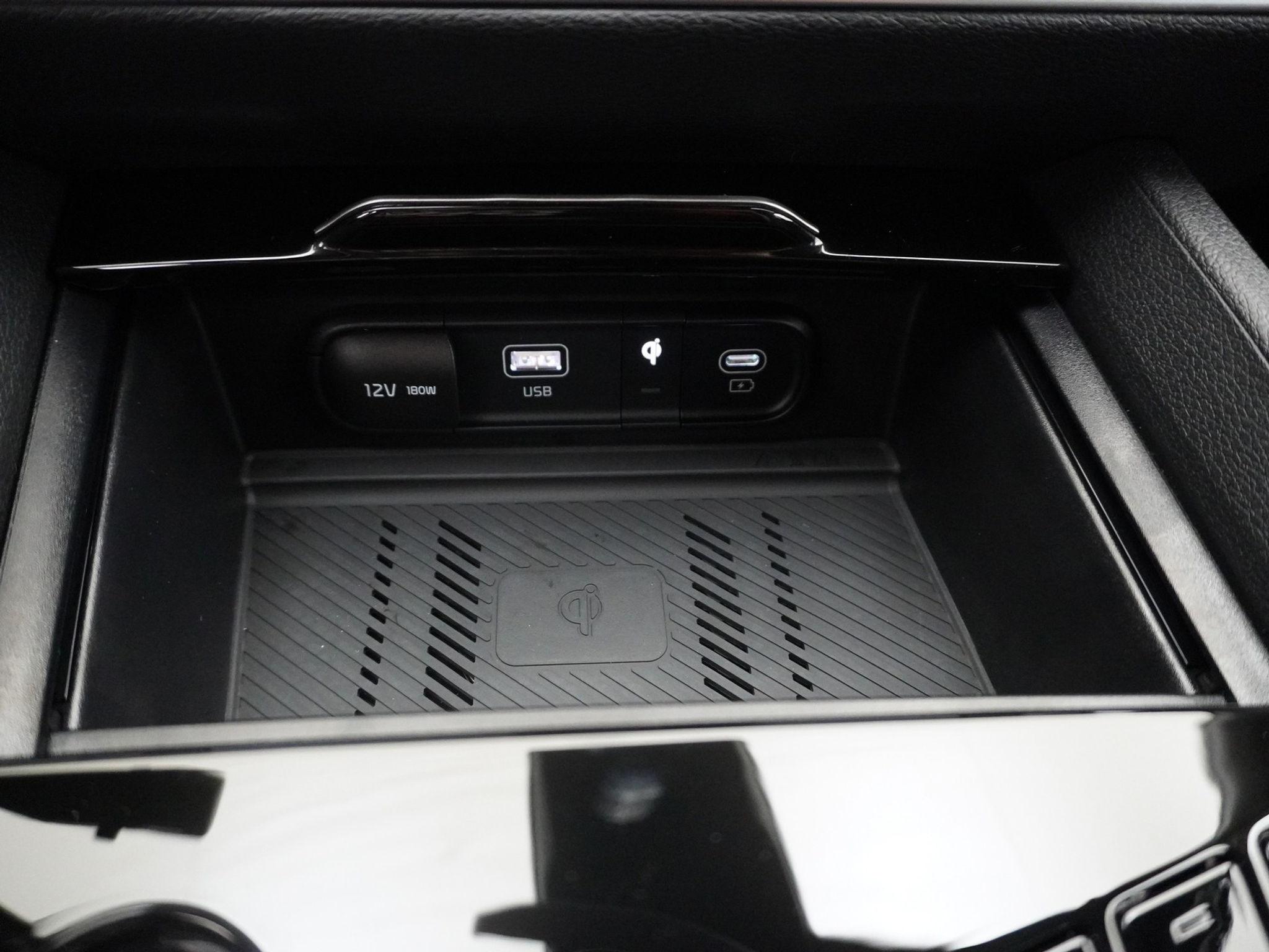 listing desktop thumbnail image 23