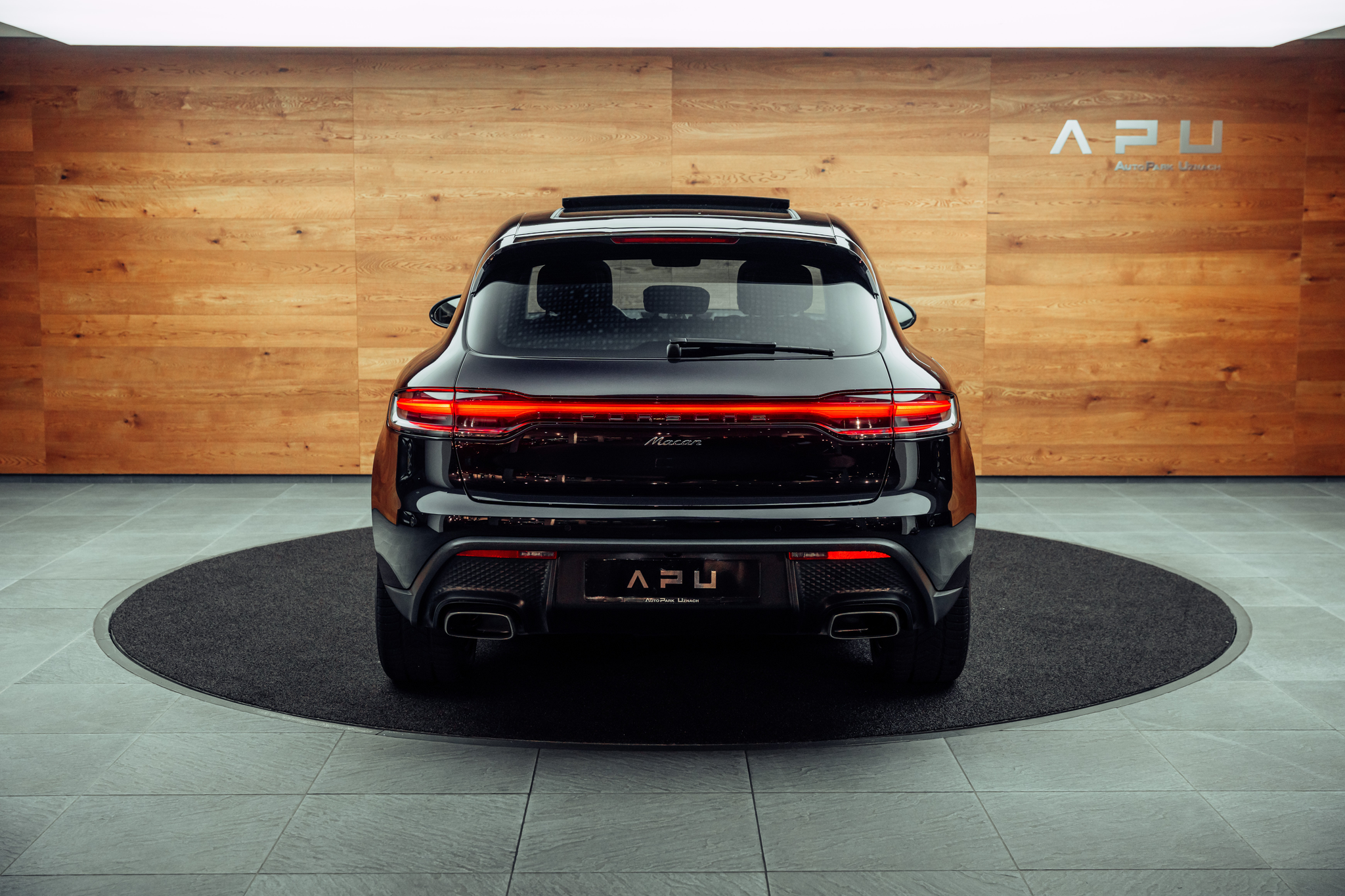 listing desktop thumbnail image 17