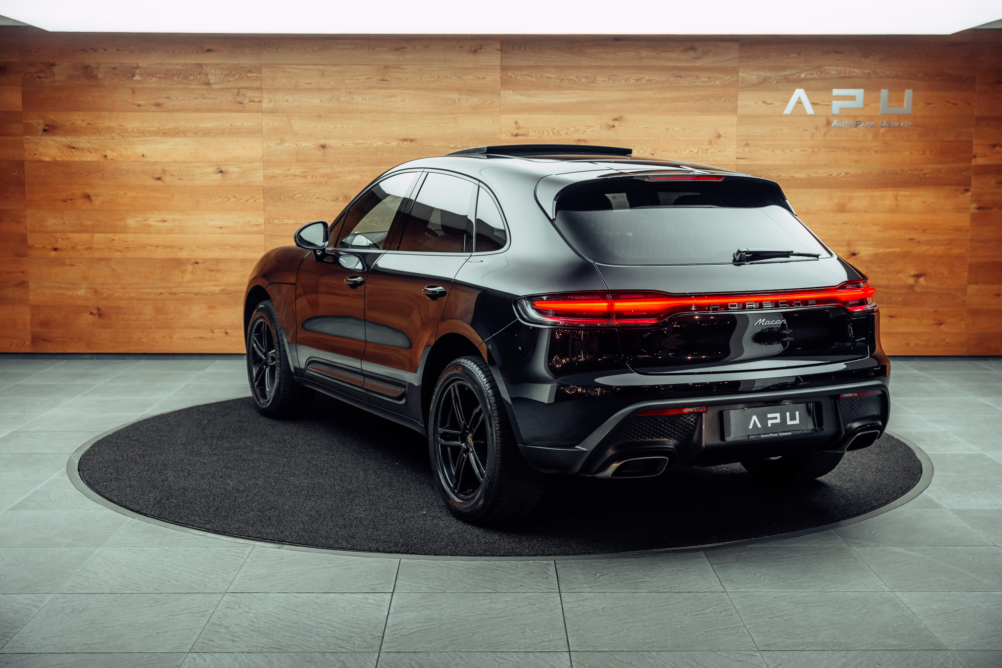 listing desktop thumbnail image 2