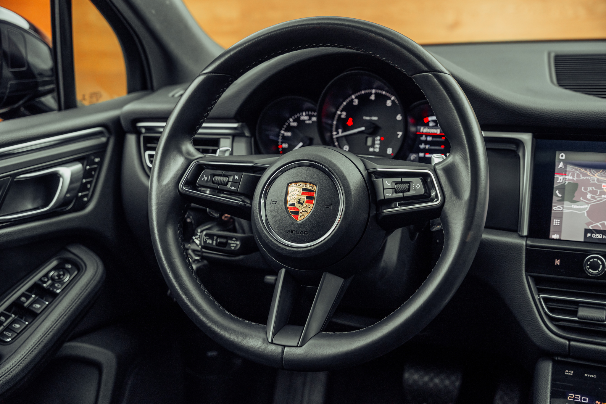 listing desktop thumbnail image 14