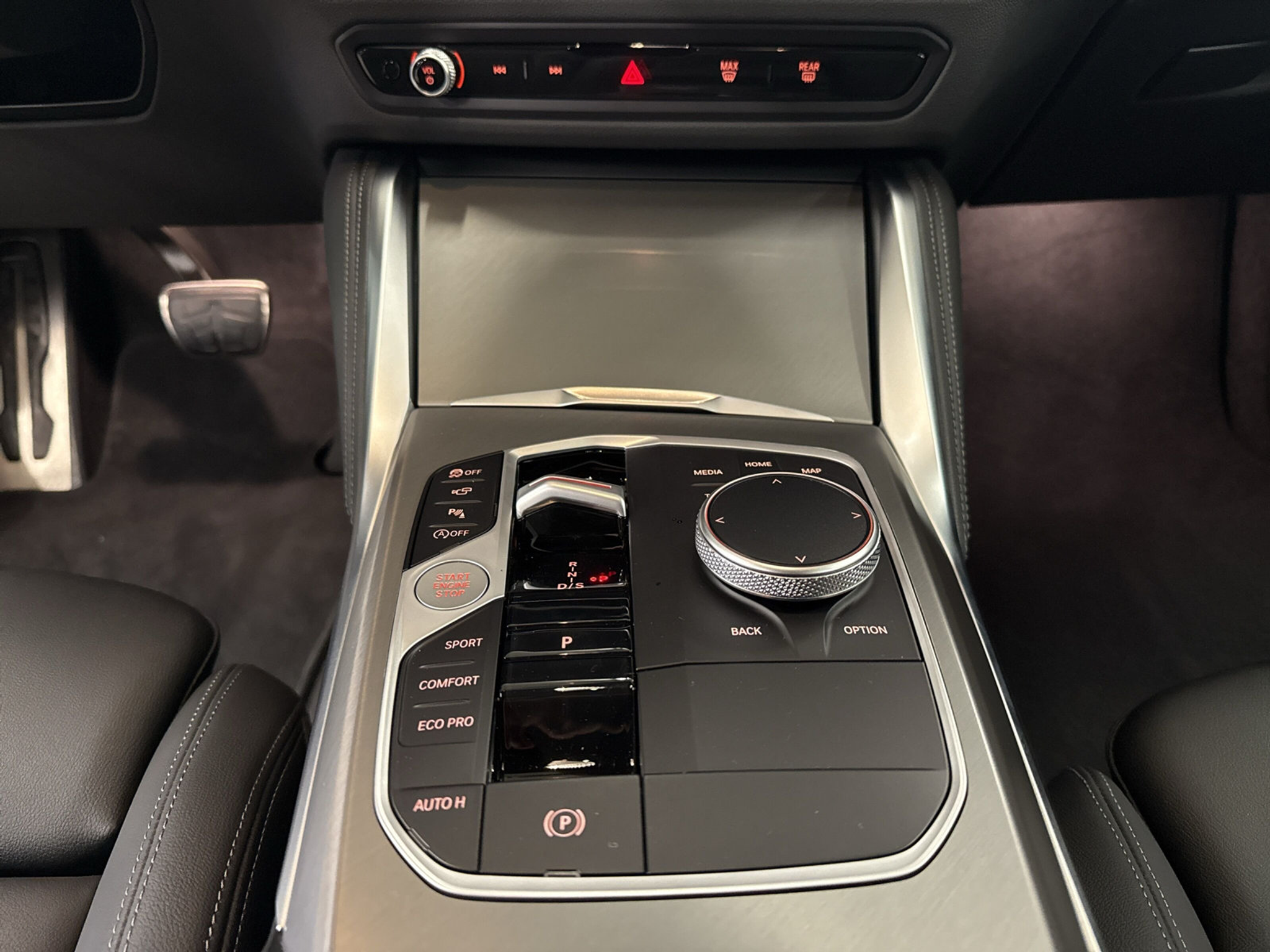 listing desktop thumbnail image 12