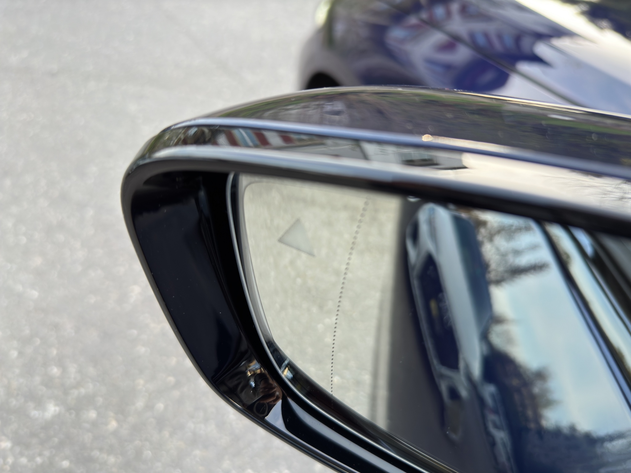 listing desktop thumbnail image 17