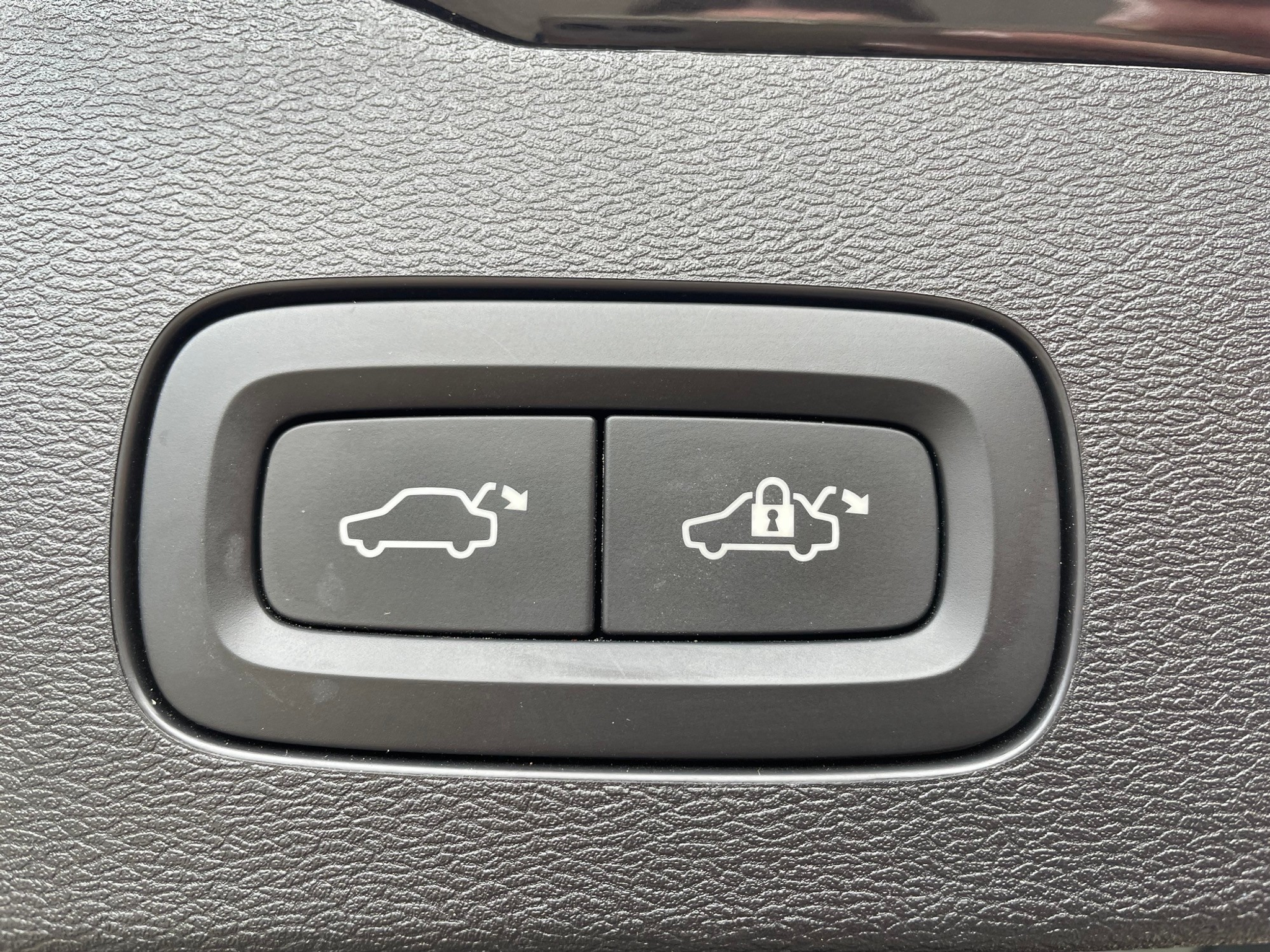 listing desktop thumbnail image 15