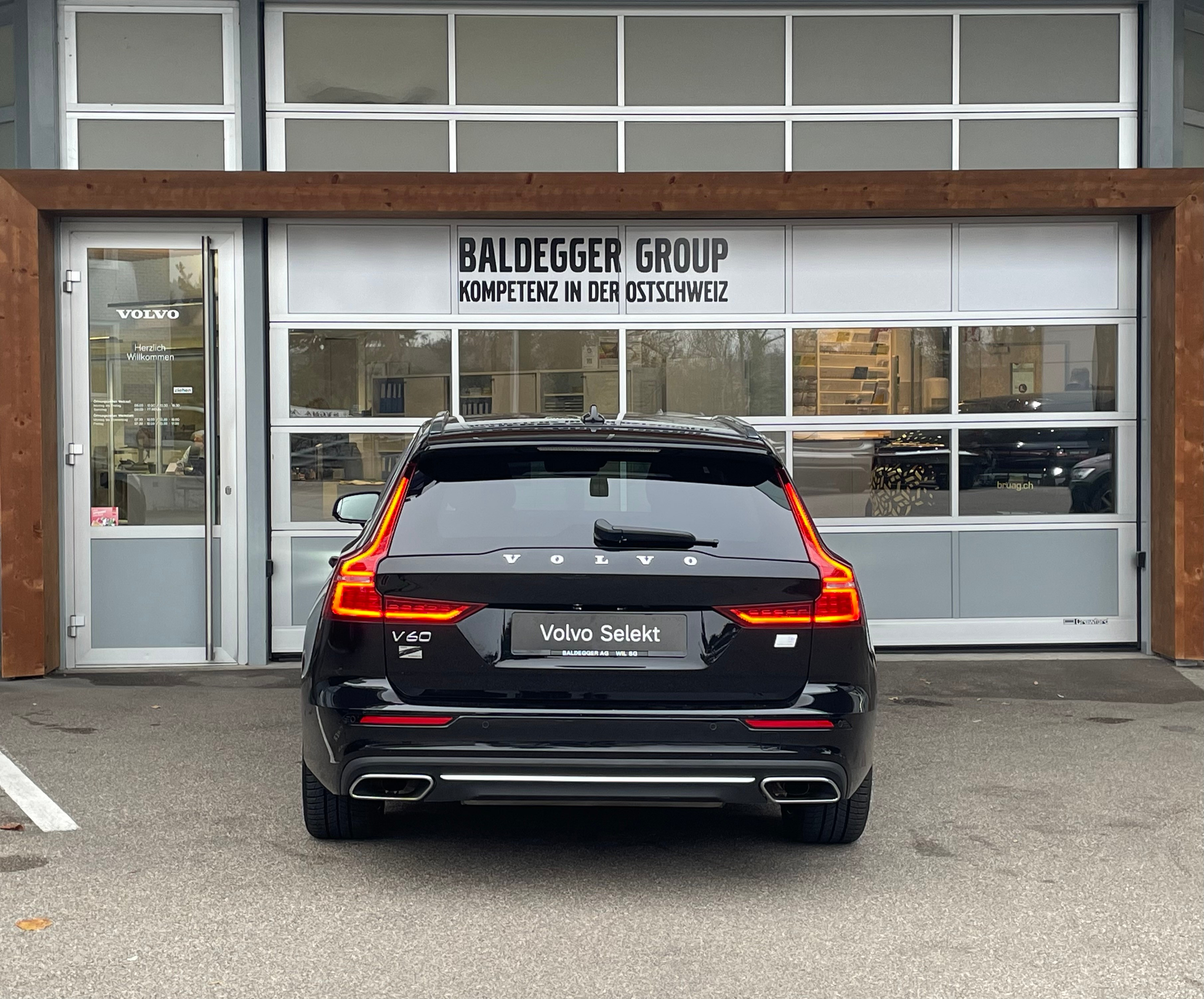 listing desktop thumbnail image 9