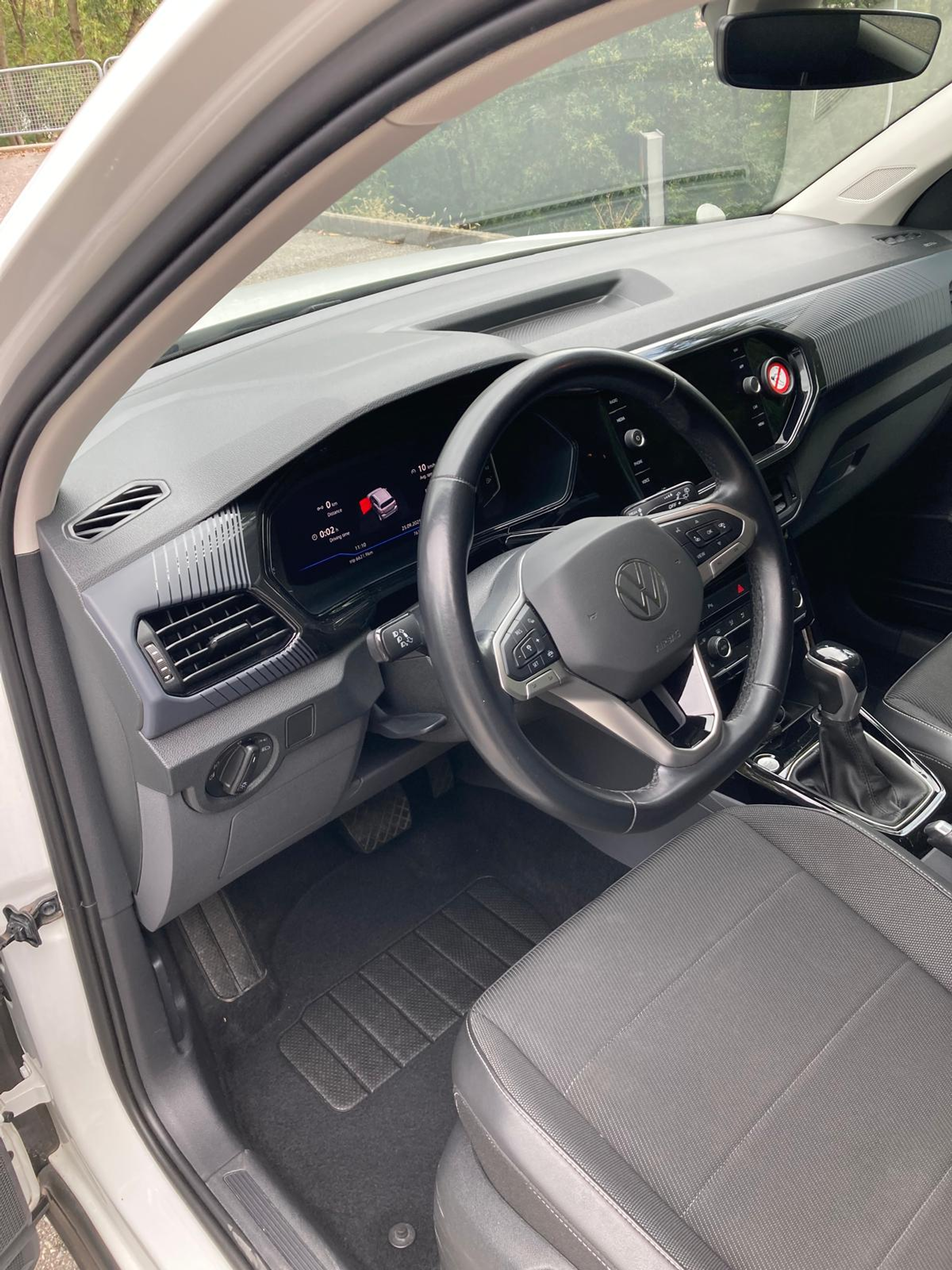 listing desktop thumbnail image 8