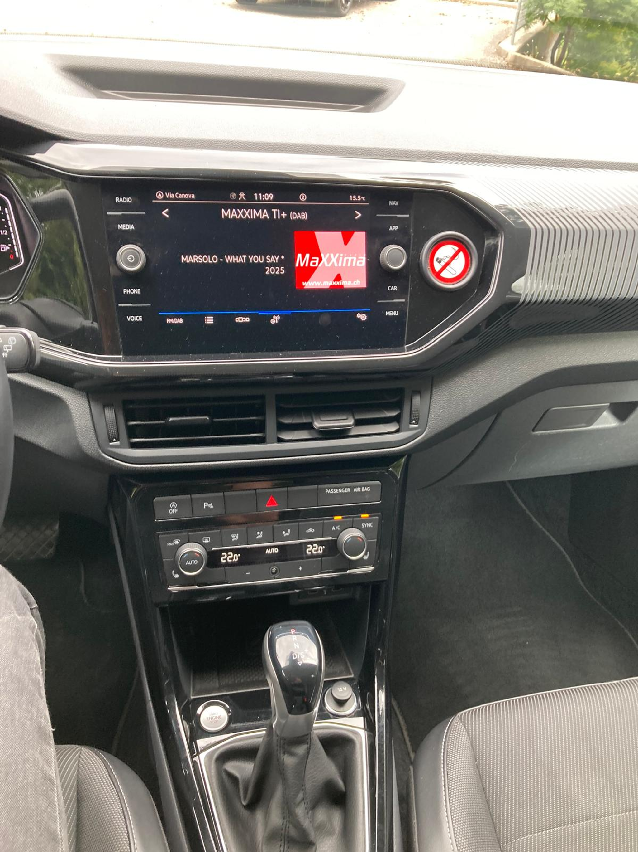 listing desktop thumbnail image 10