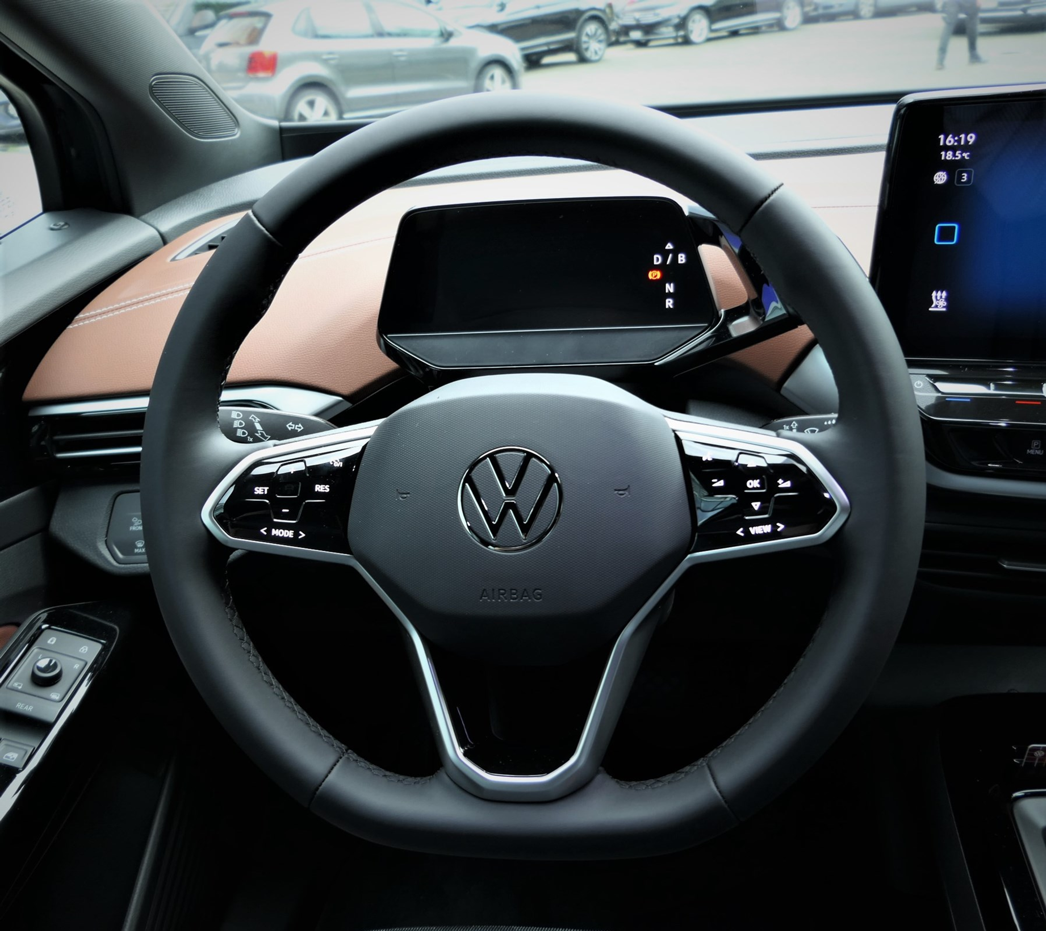 listing desktop thumbnail image 10