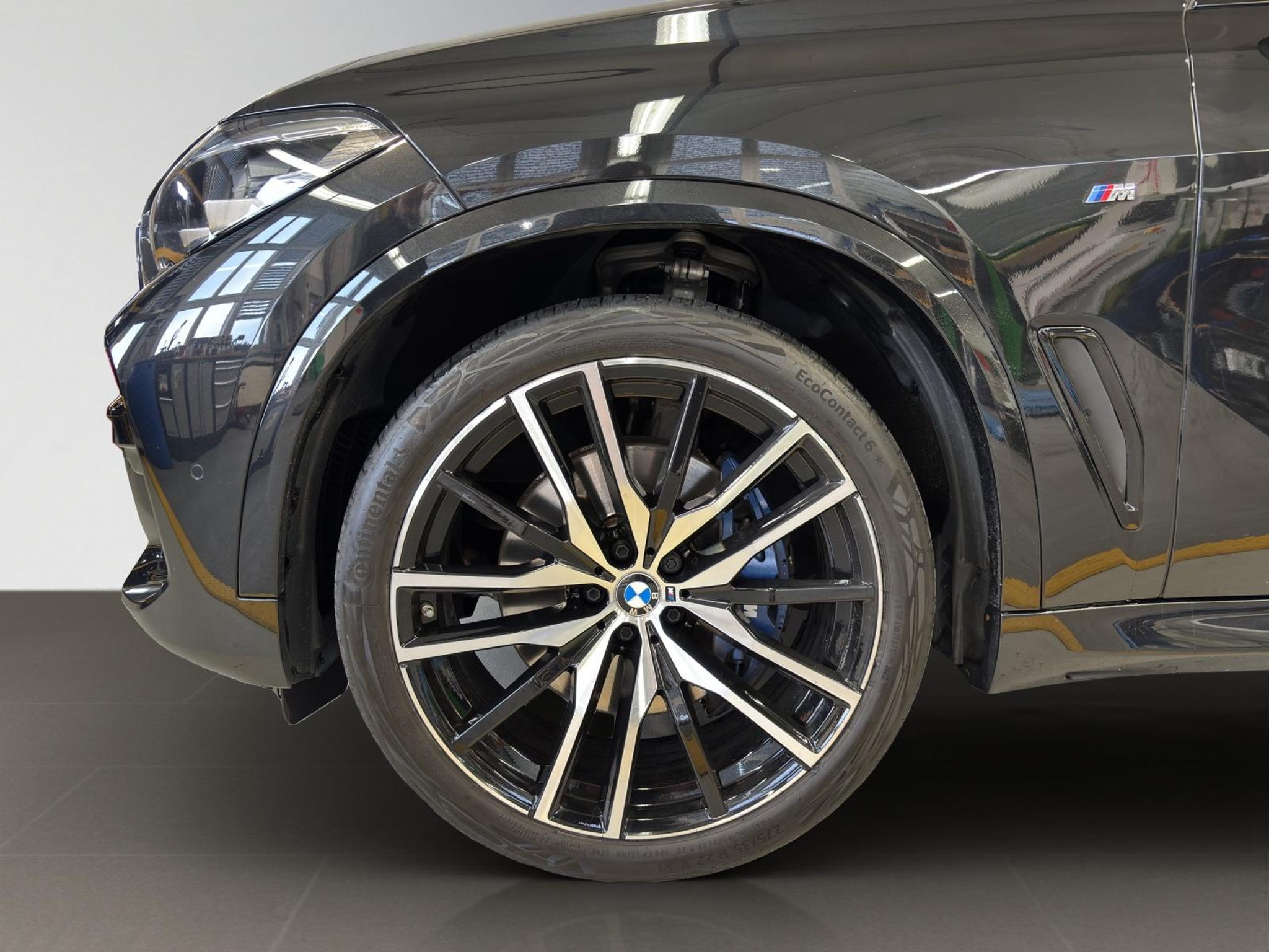 listing desktop thumbnail image 2