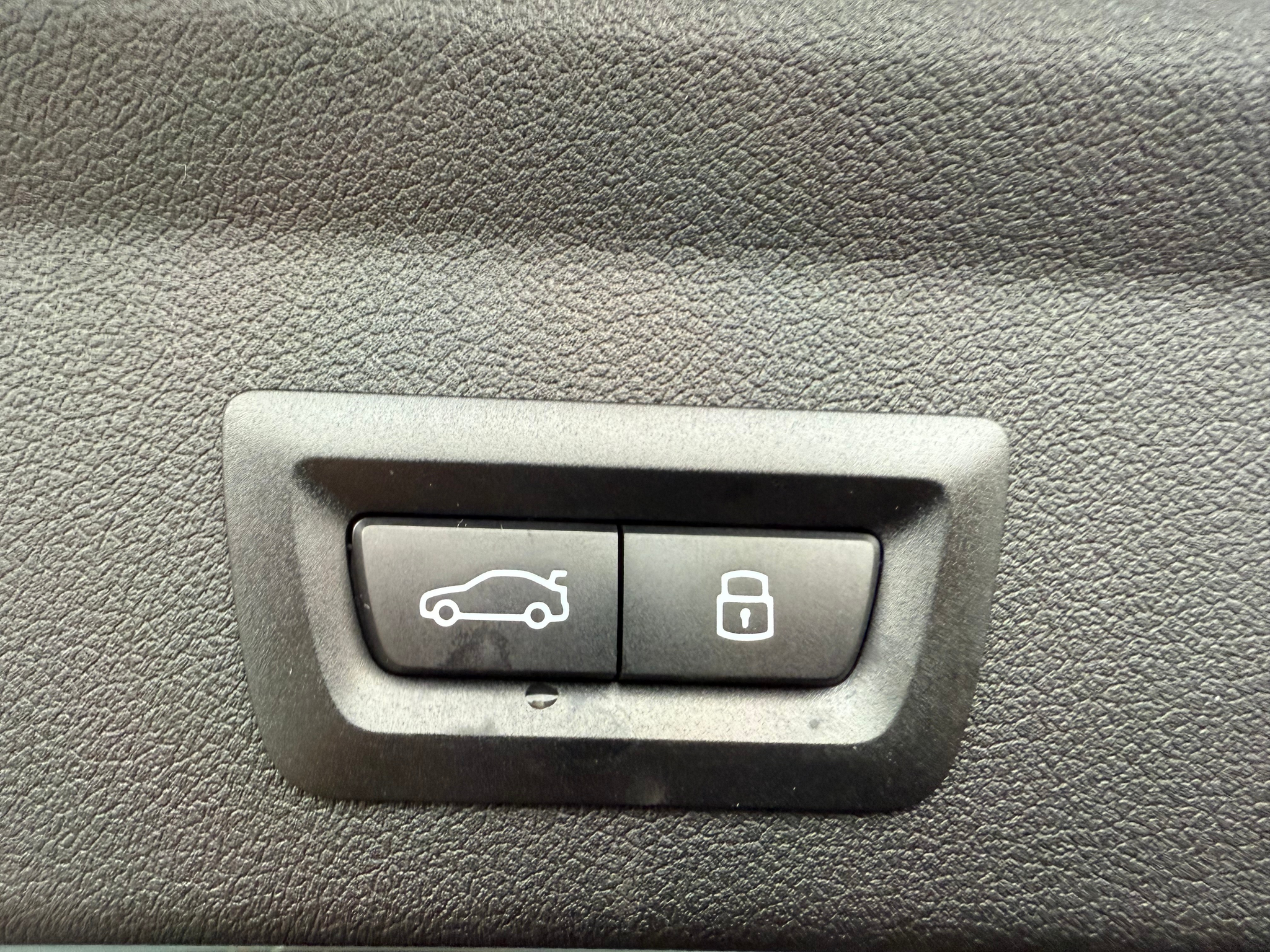 listing desktop thumbnail image 8