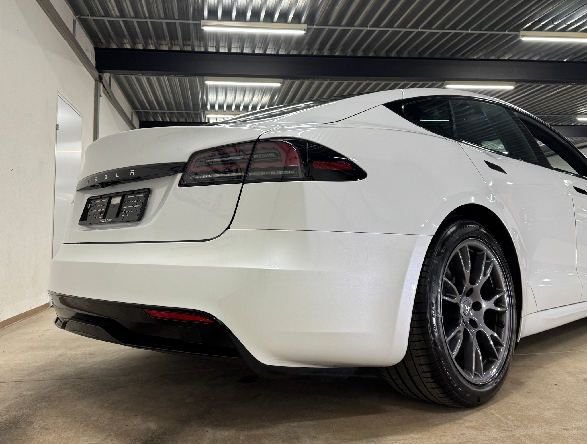 listing desktop thumbnail image 5