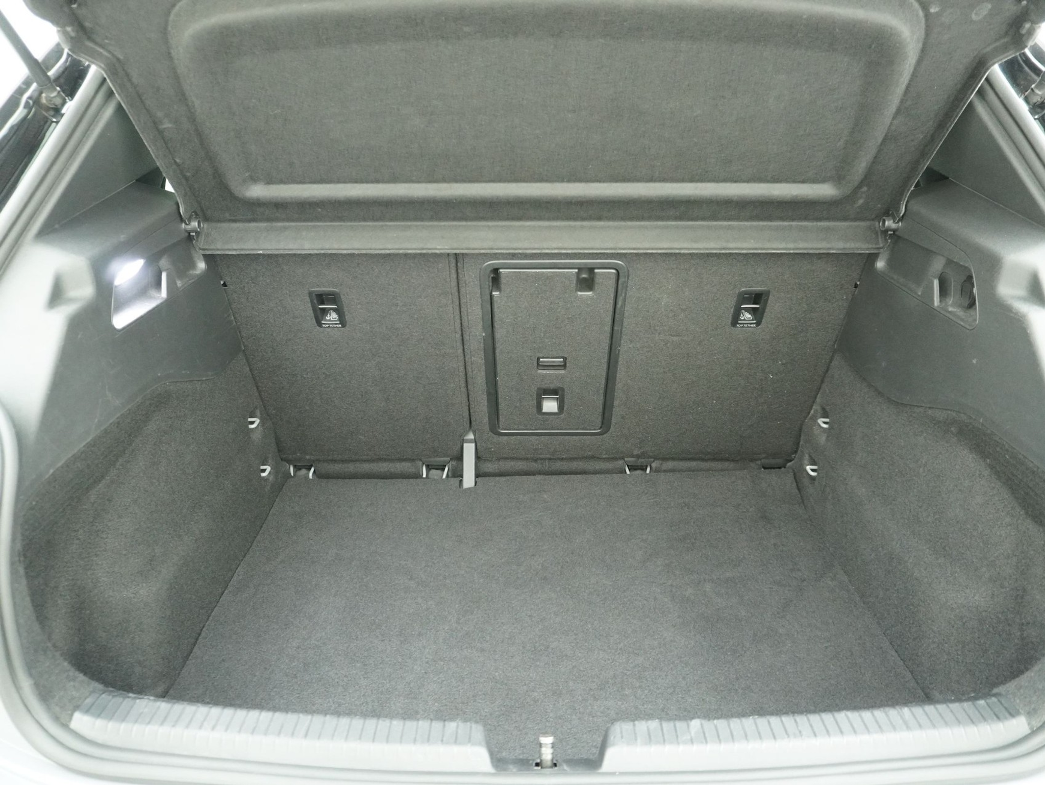 listing desktop thumbnail image 12