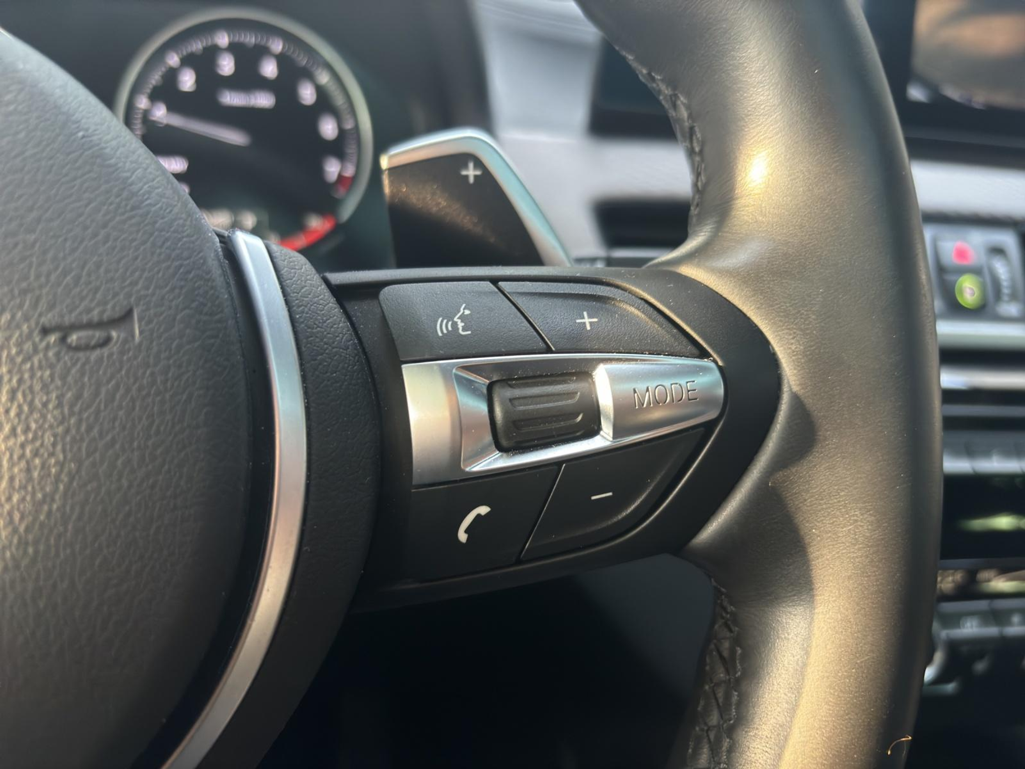 listing desktop thumbnail image 16