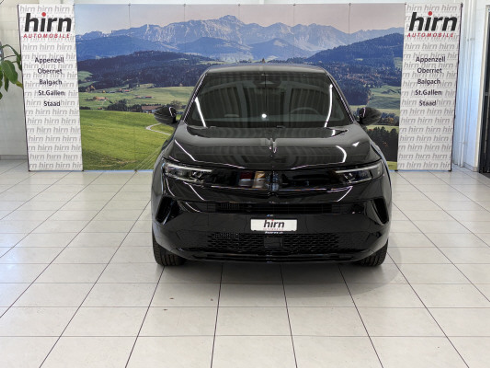 listing desktop thumbnail image 1