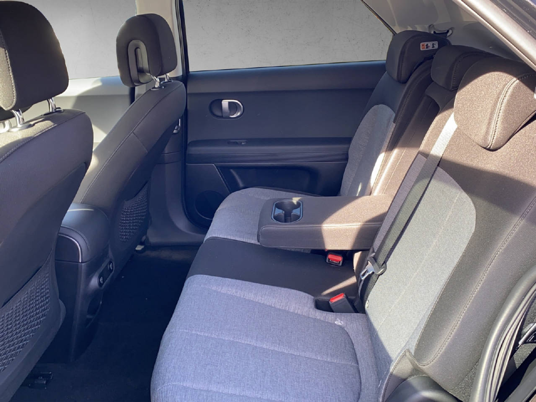 listing desktop thumbnail image 10