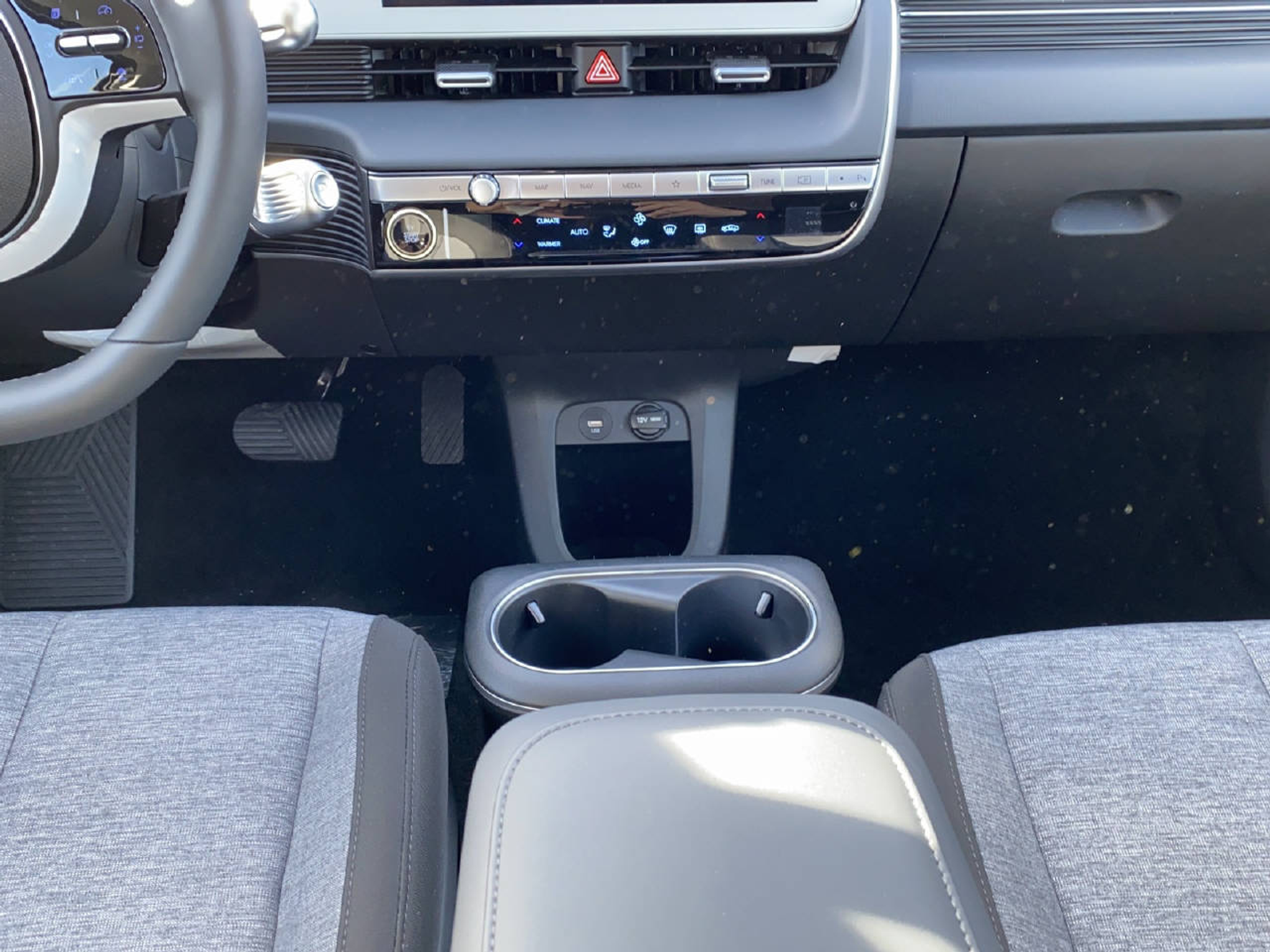 listing desktop thumbnail image 8