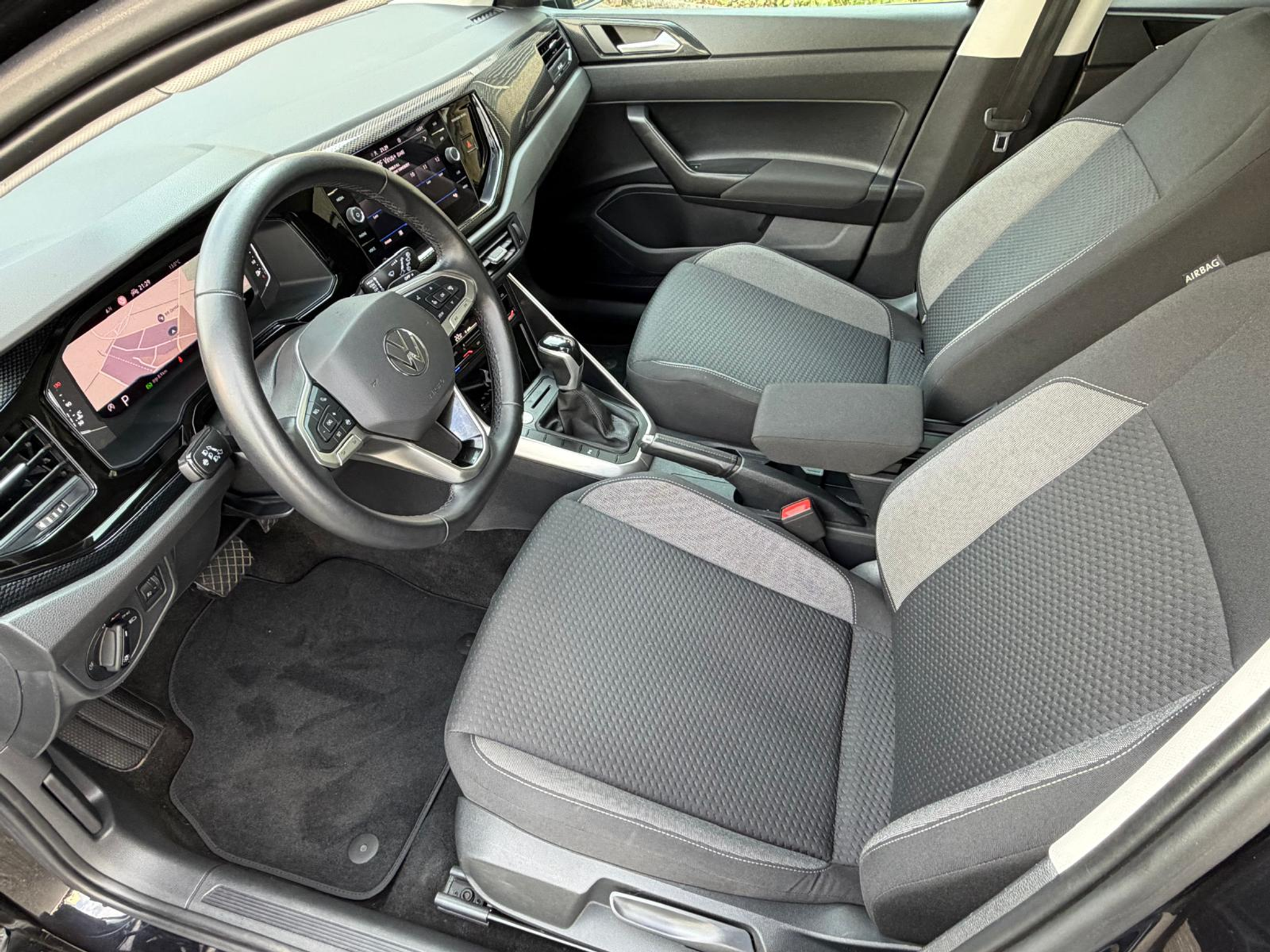 listing desktop thumbnail image 11